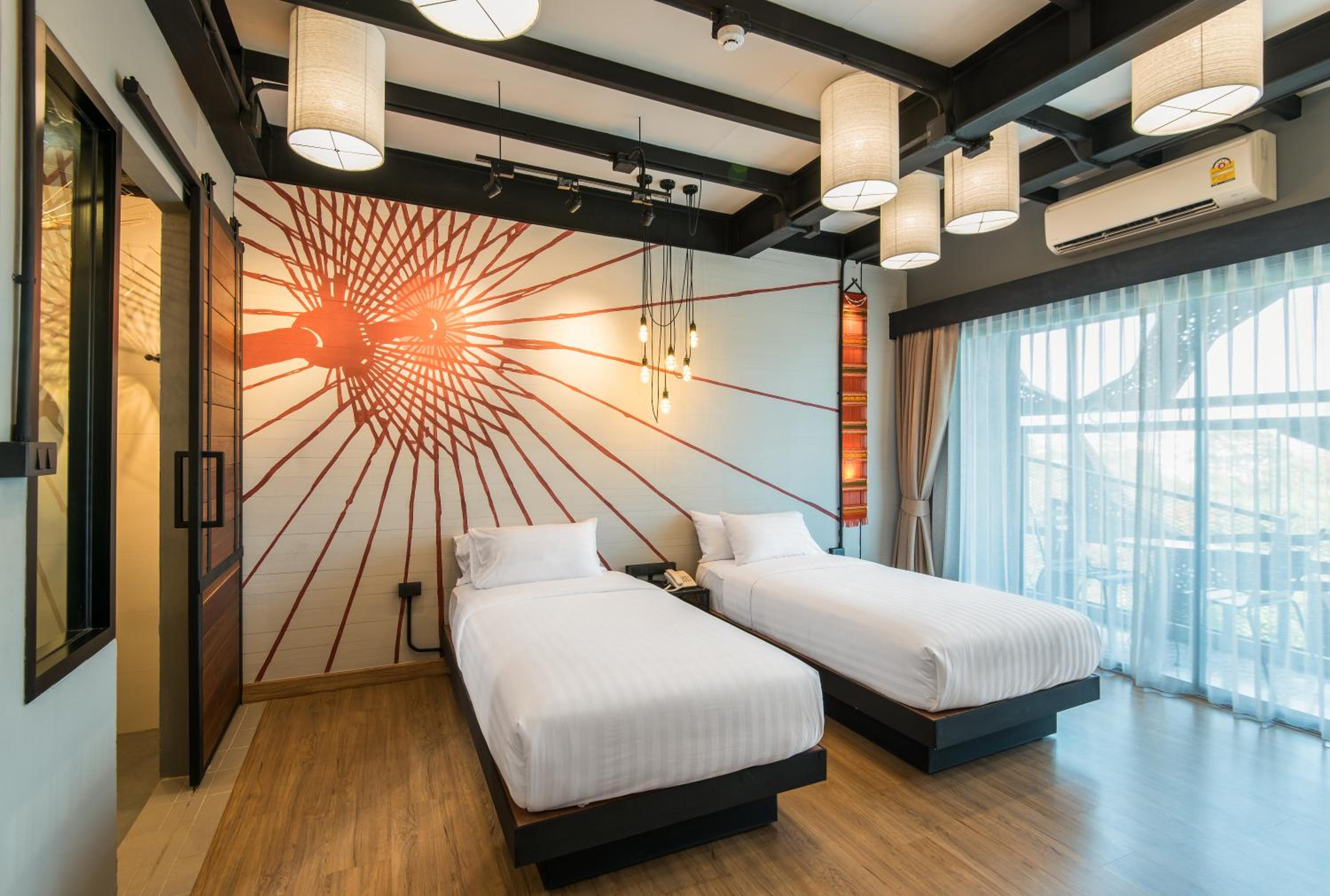 Deluxe Double or Twin Room with Balcony