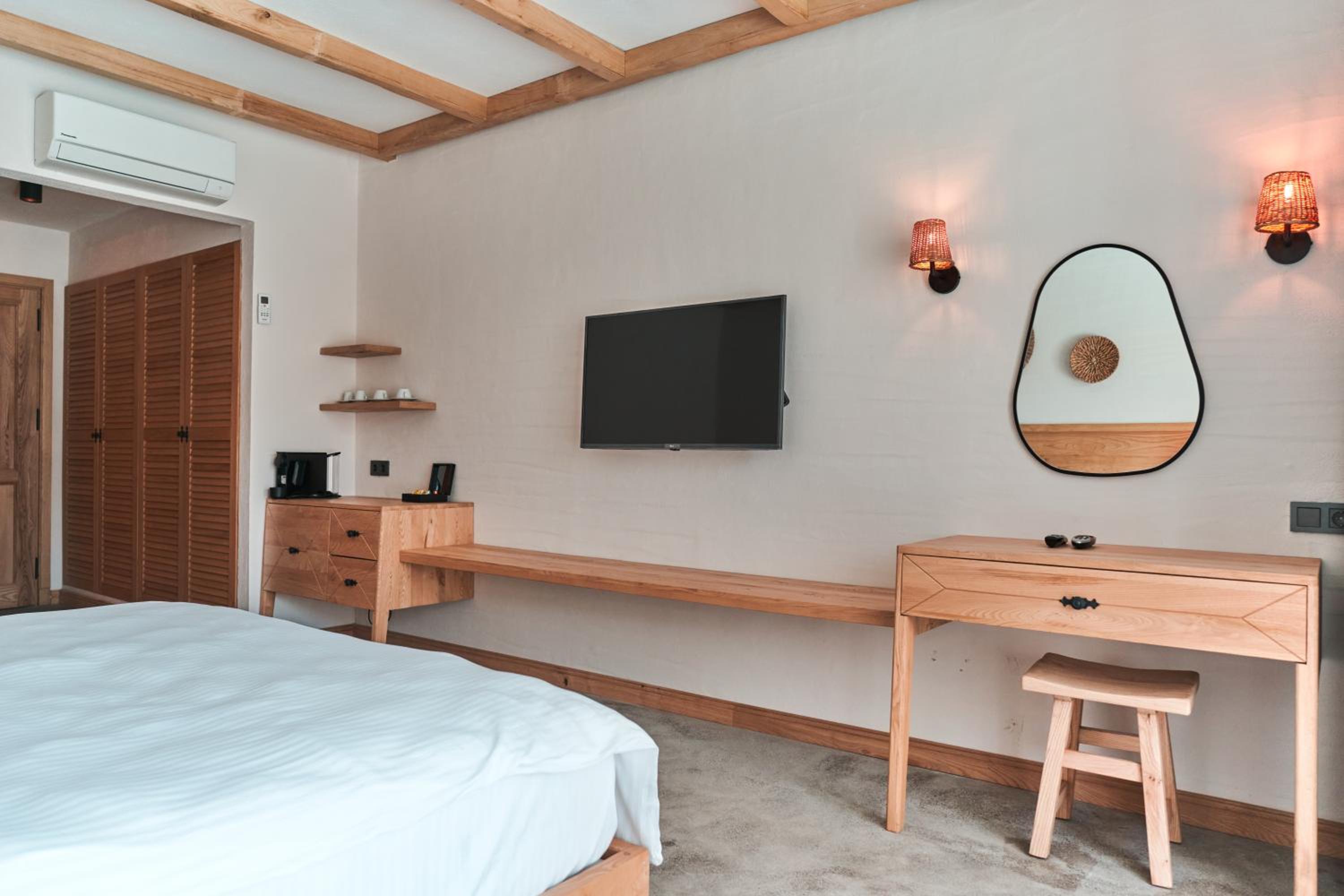 Double Room with Swimming Pool Access