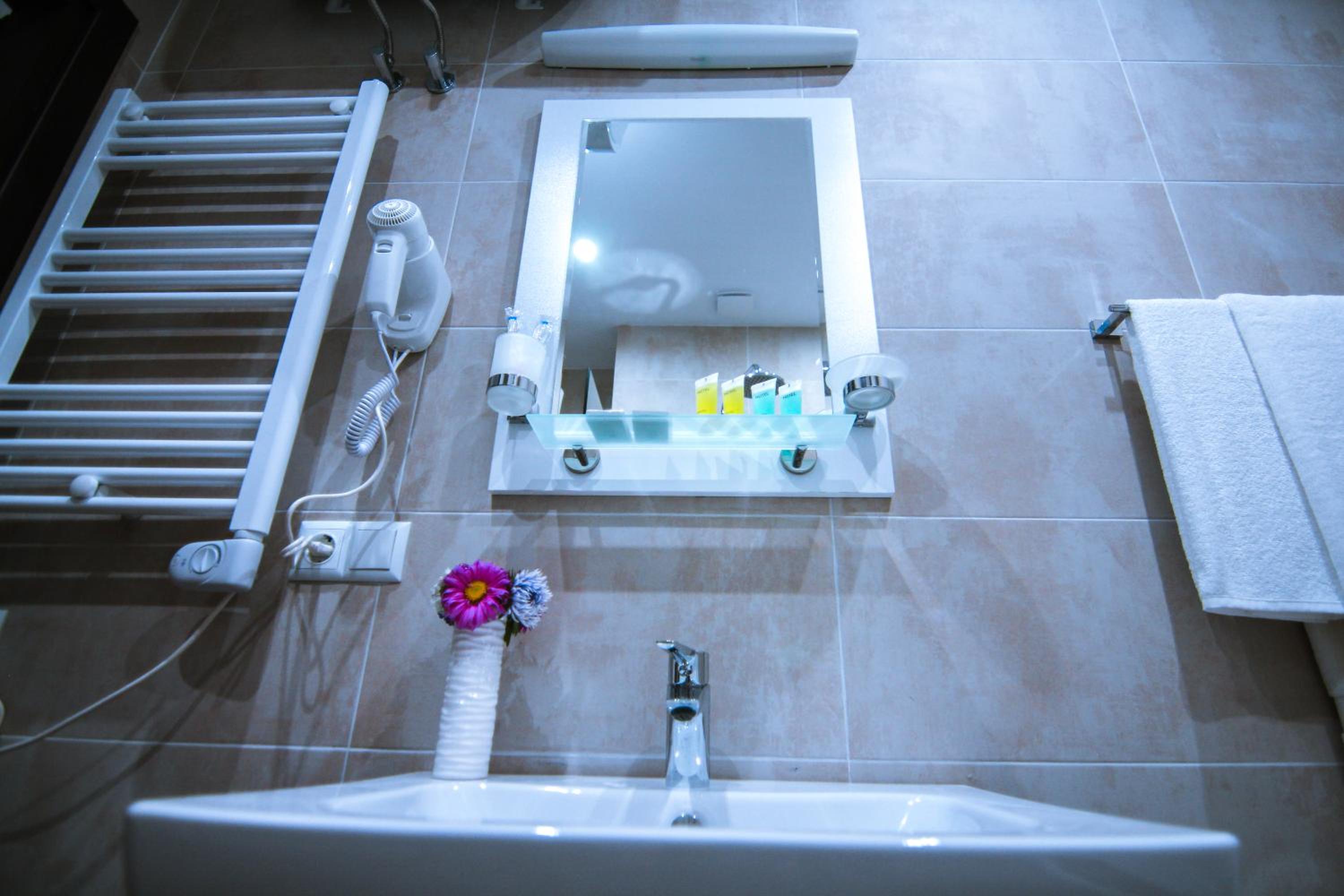 Deluxe Suite with Sea View