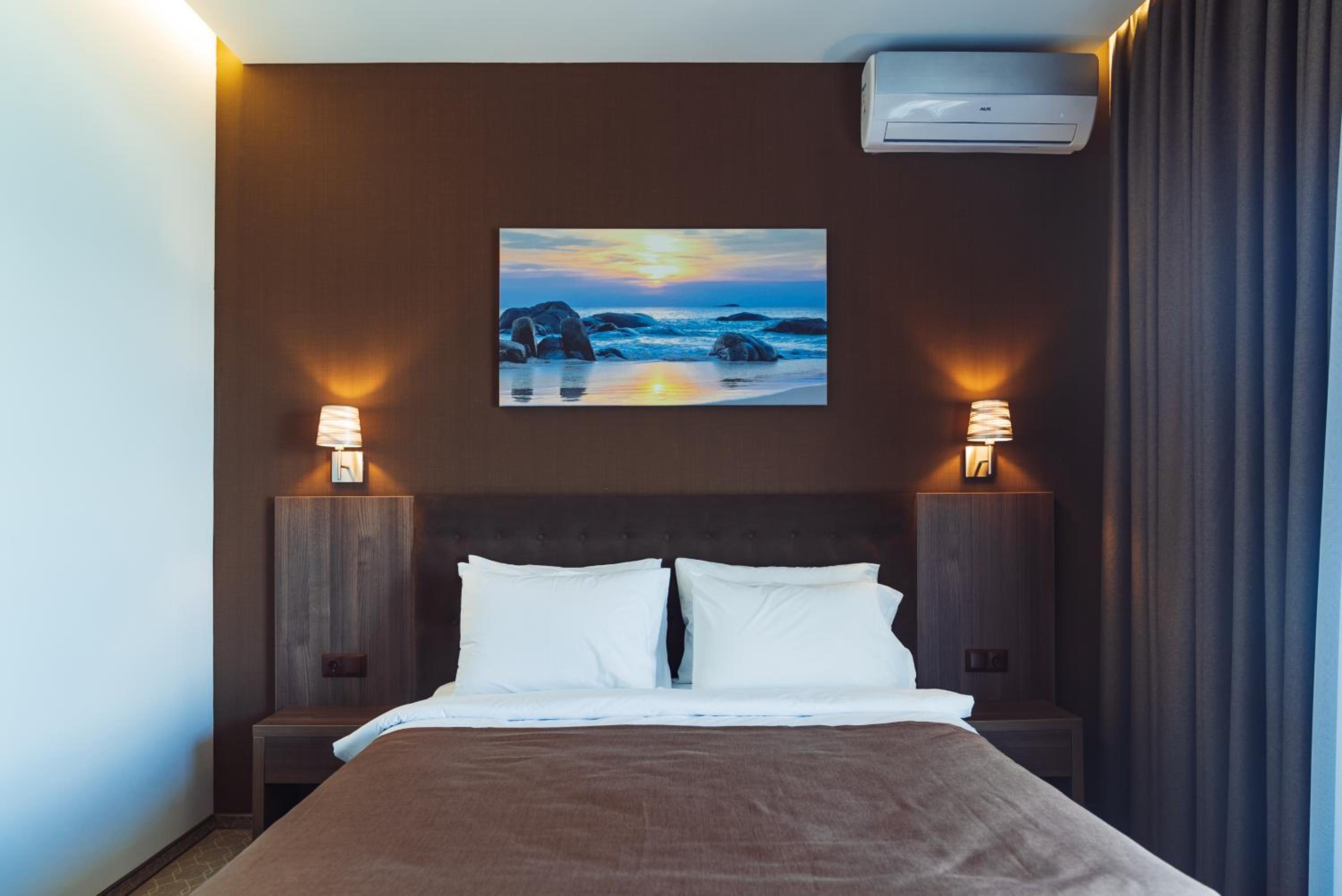 Deluxe Suite with Sea View