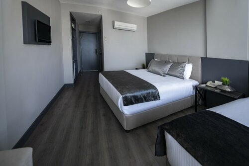 Lateral Sea View - Partial Sea View в Tourist Hotel Antalya‬