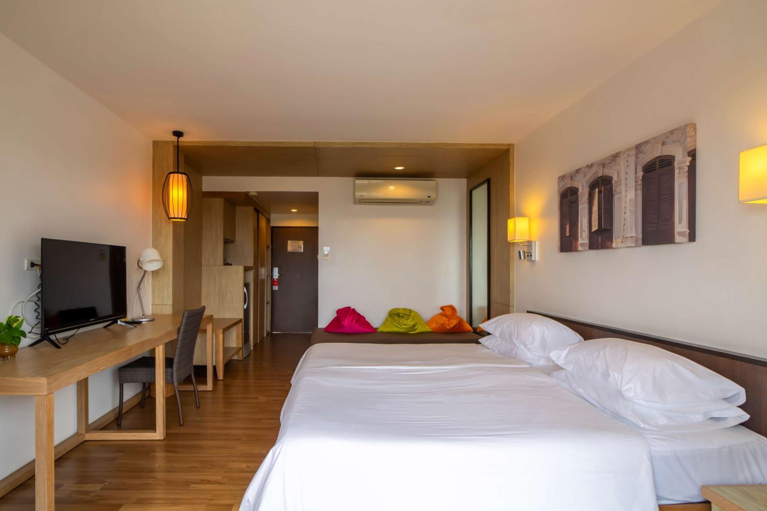 Deluxe King Room