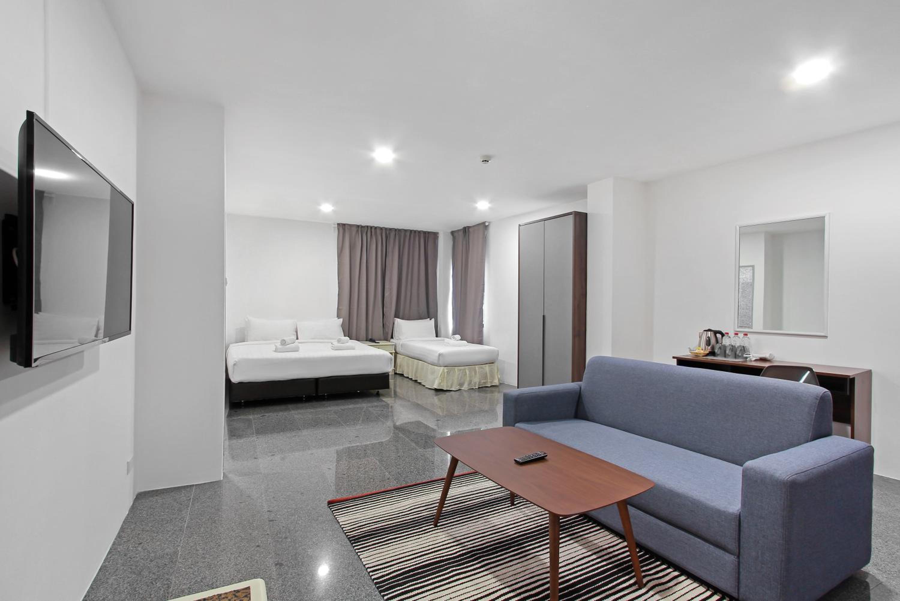 Premier Triple Room