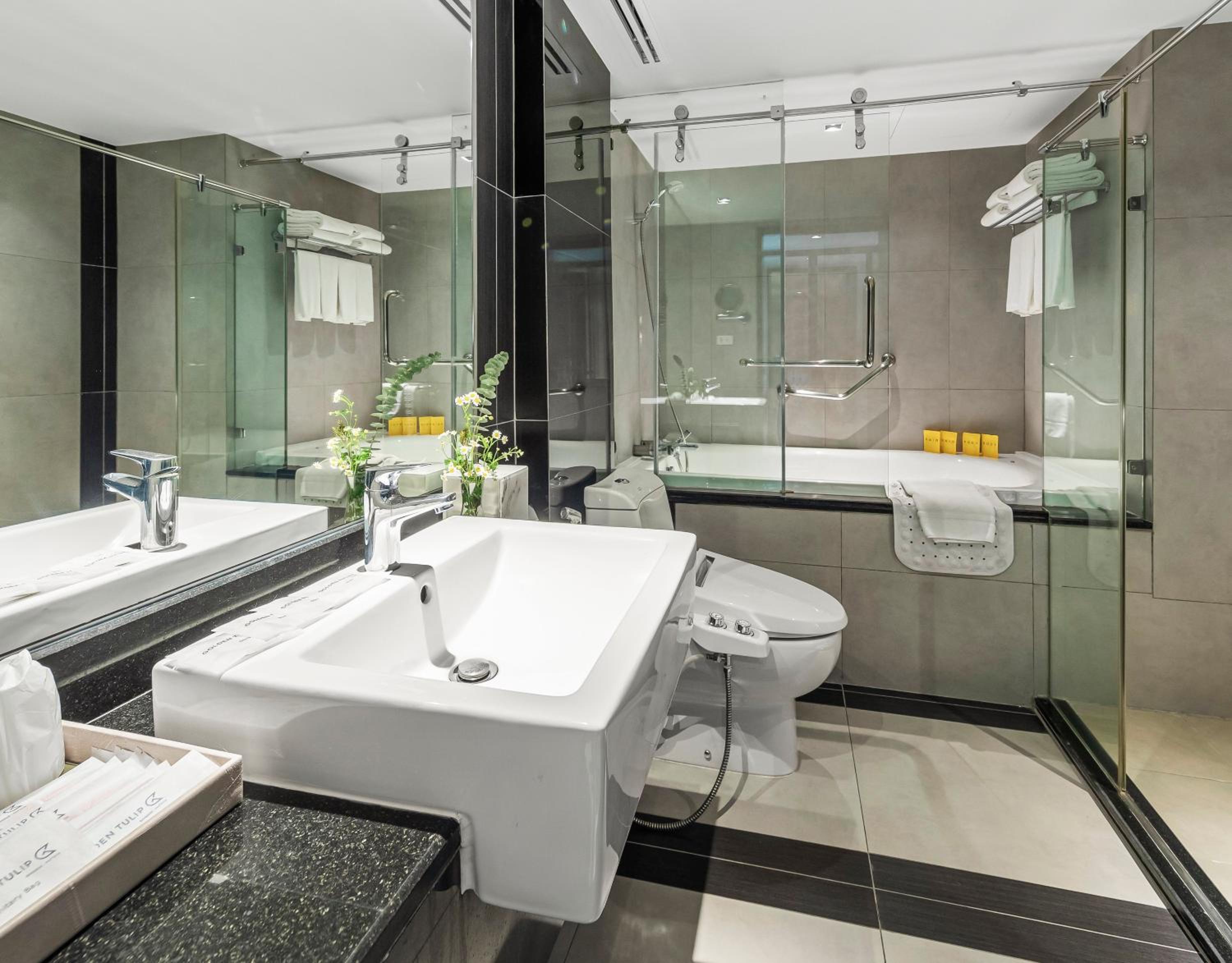 Executive King Suite