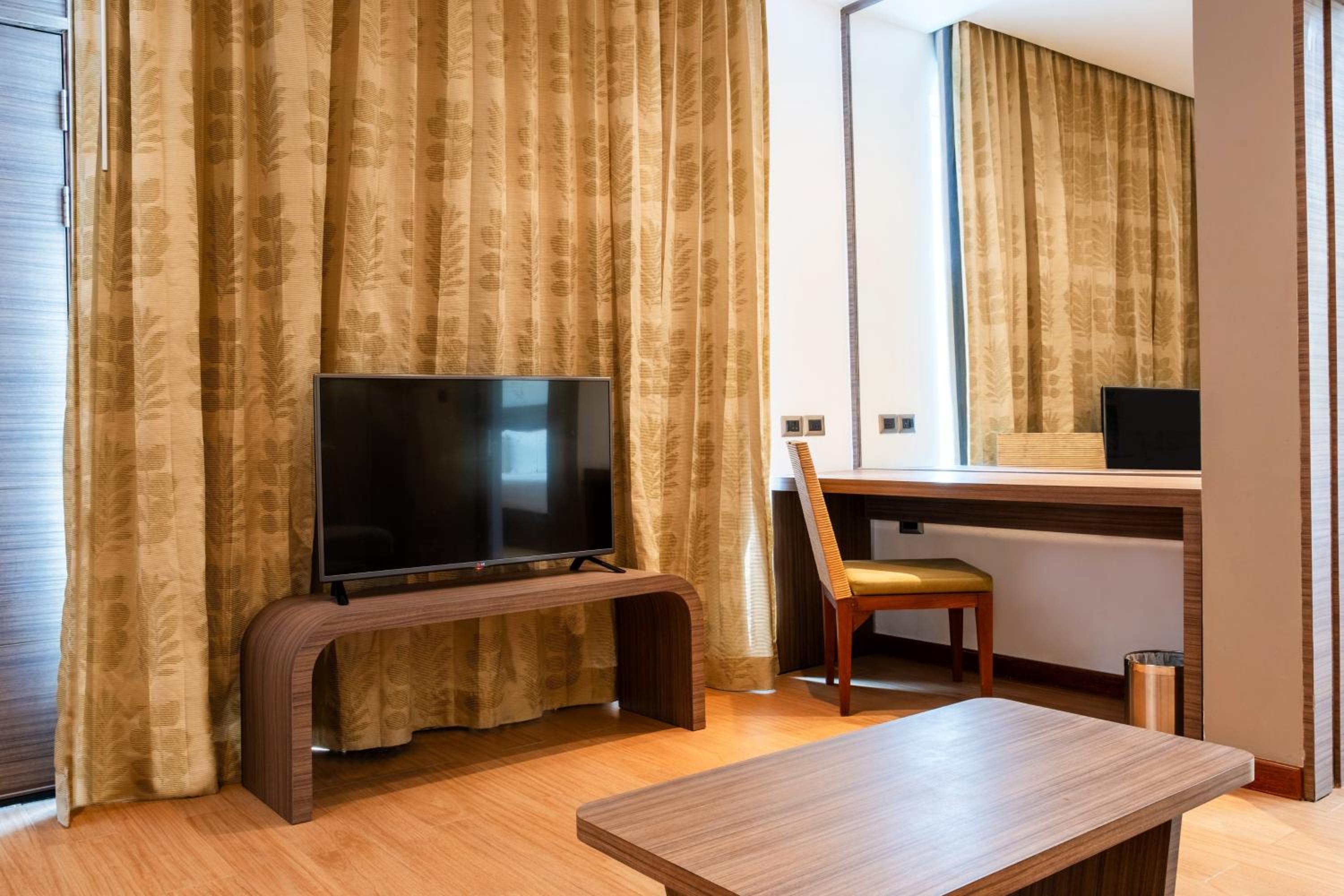 One-Bedroom Villa with Plunge Pool