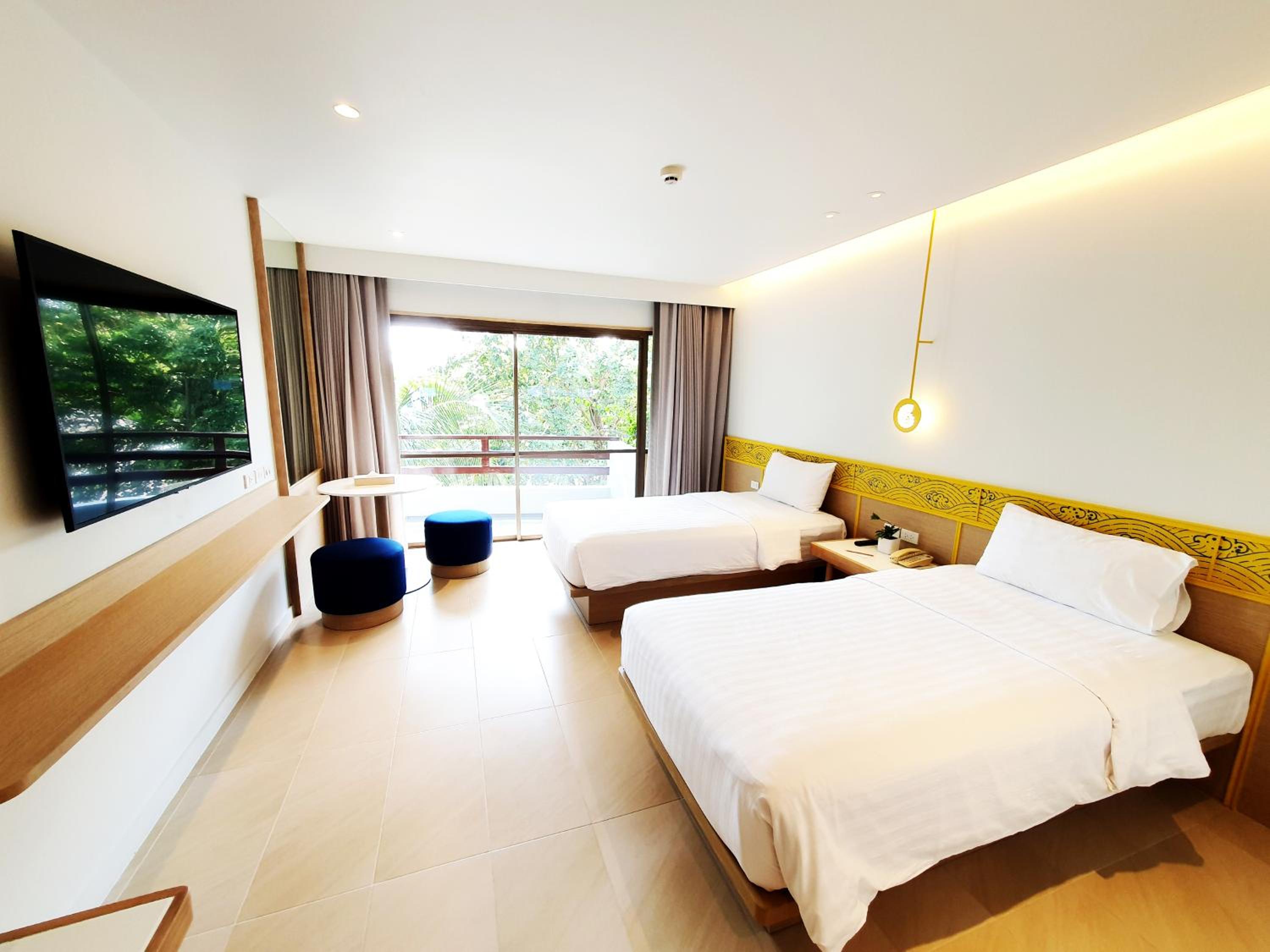 Superior Twin Room with Garden View