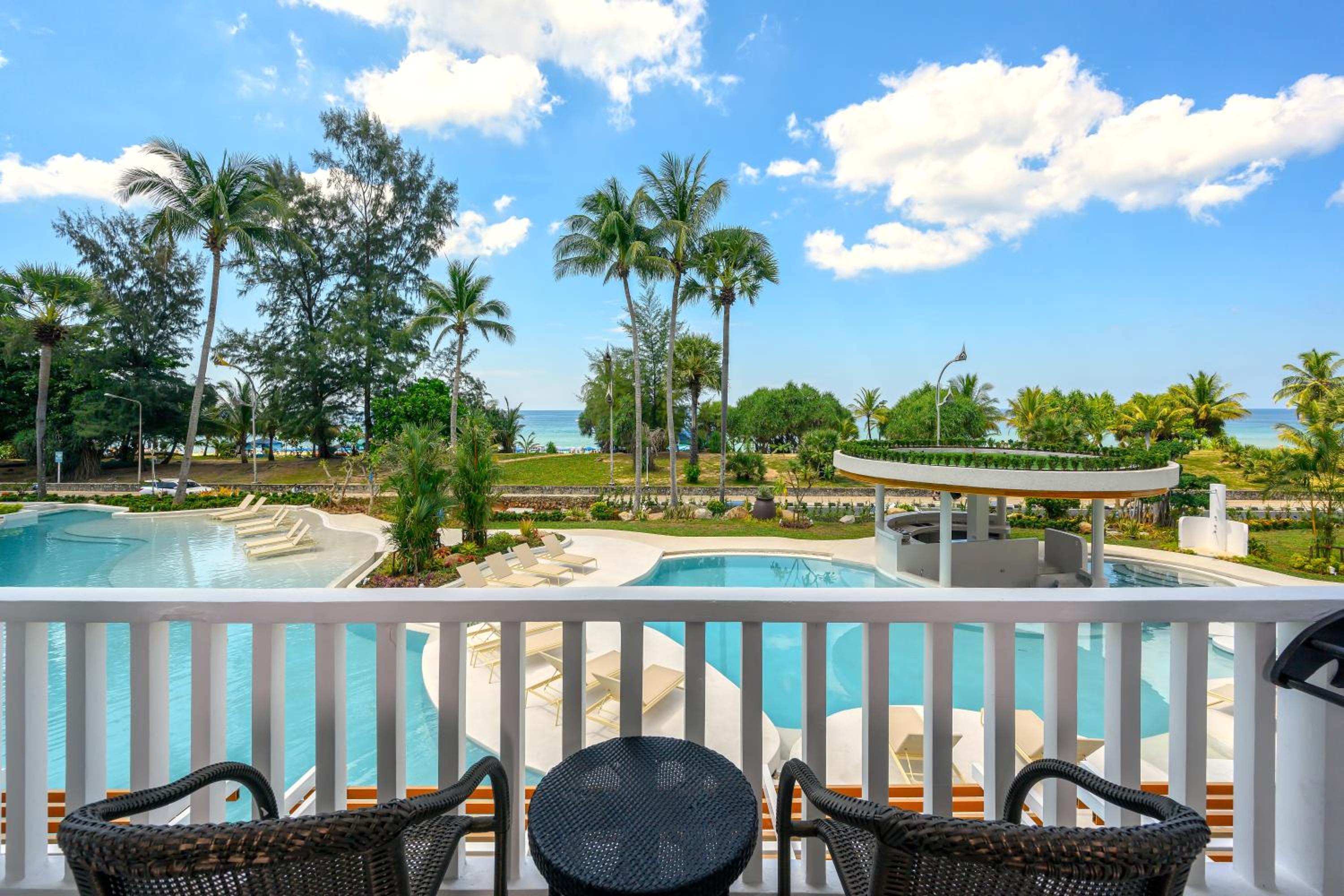 Lagoon Pool View Deluxe Terrace