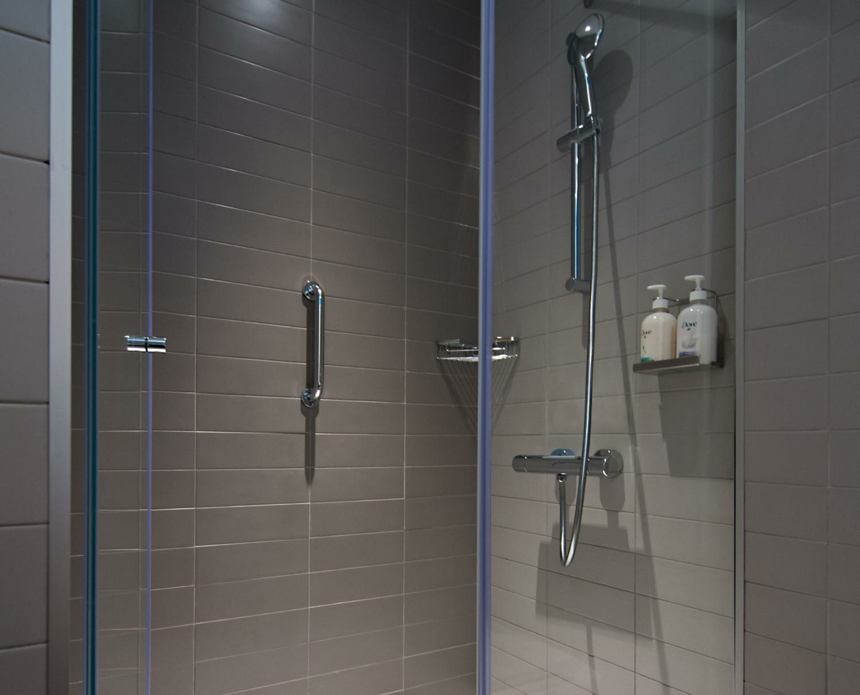 Standard King Room with City View