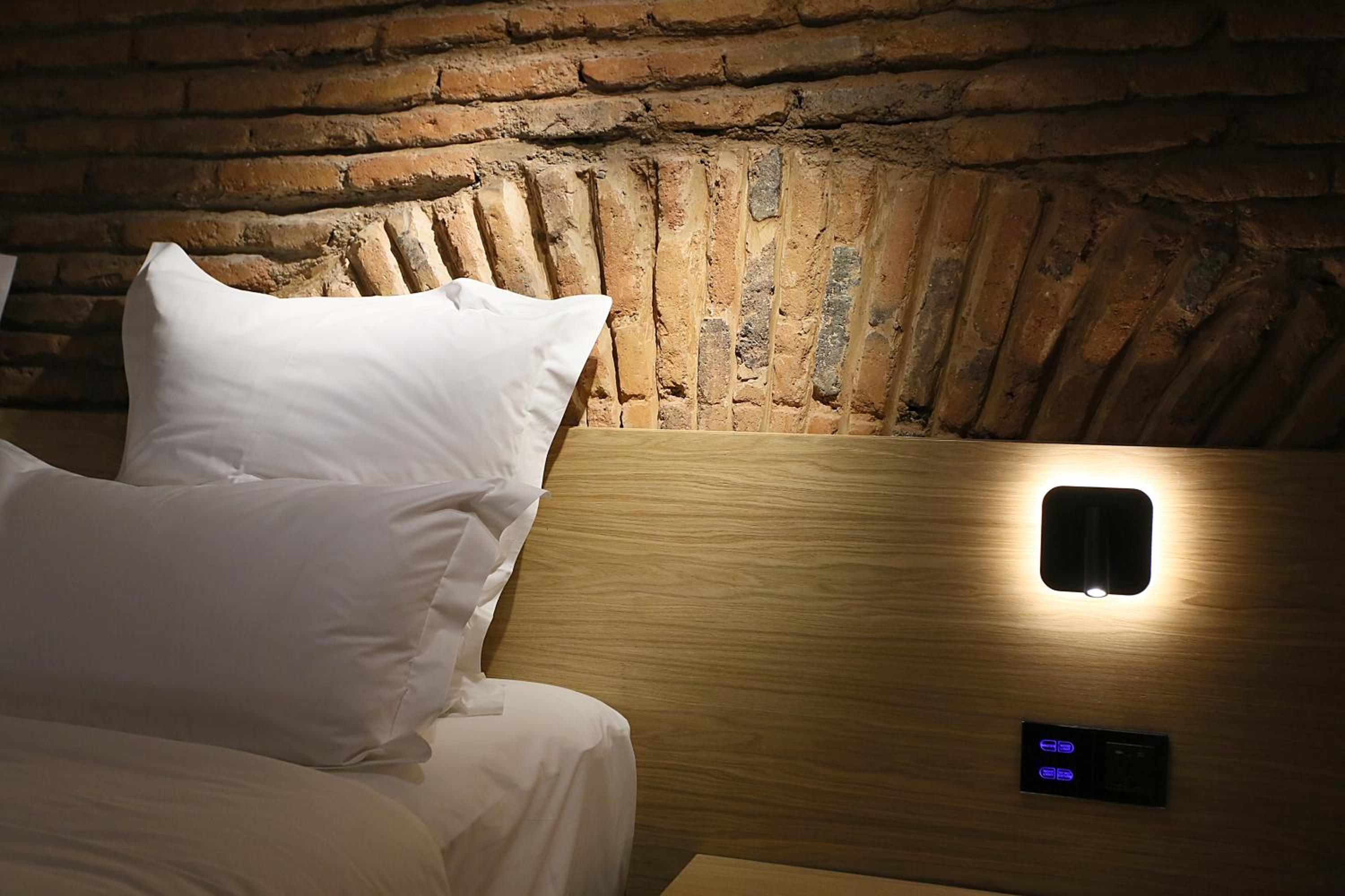 Studio - Split Level