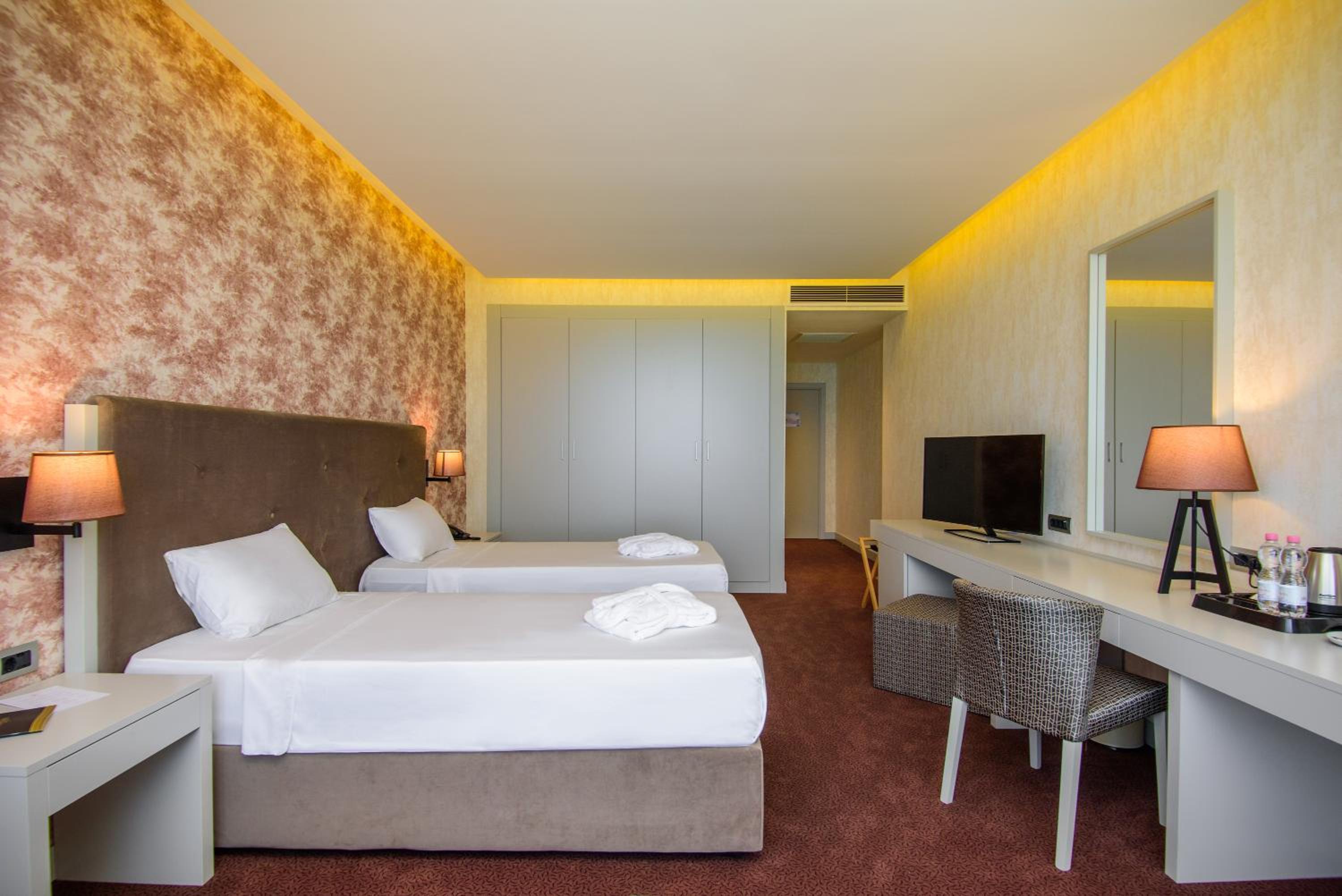 Double Room with Balcony and Sea View