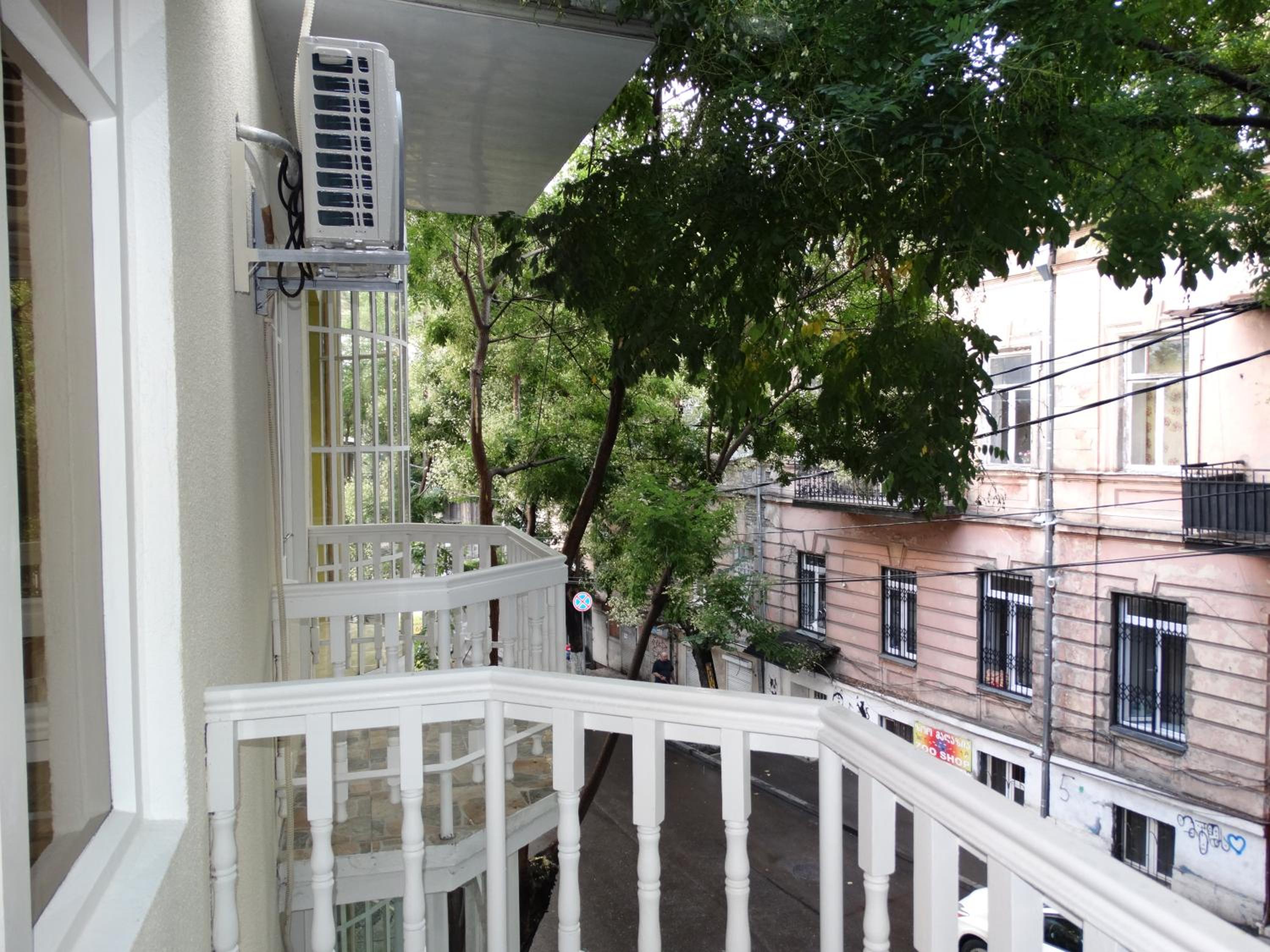 Queen Room with Balcony