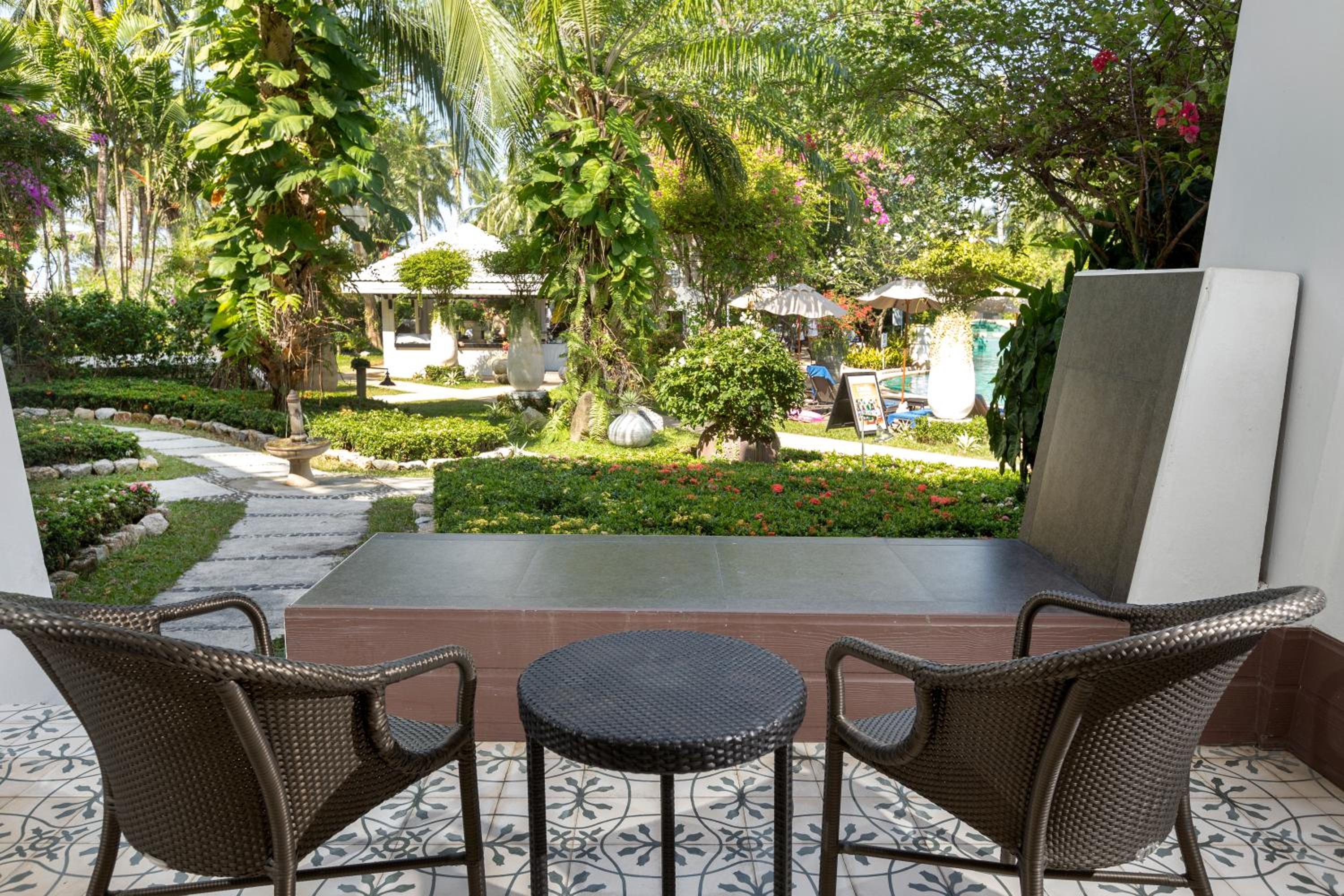 Deluxe Terrace Garden Access