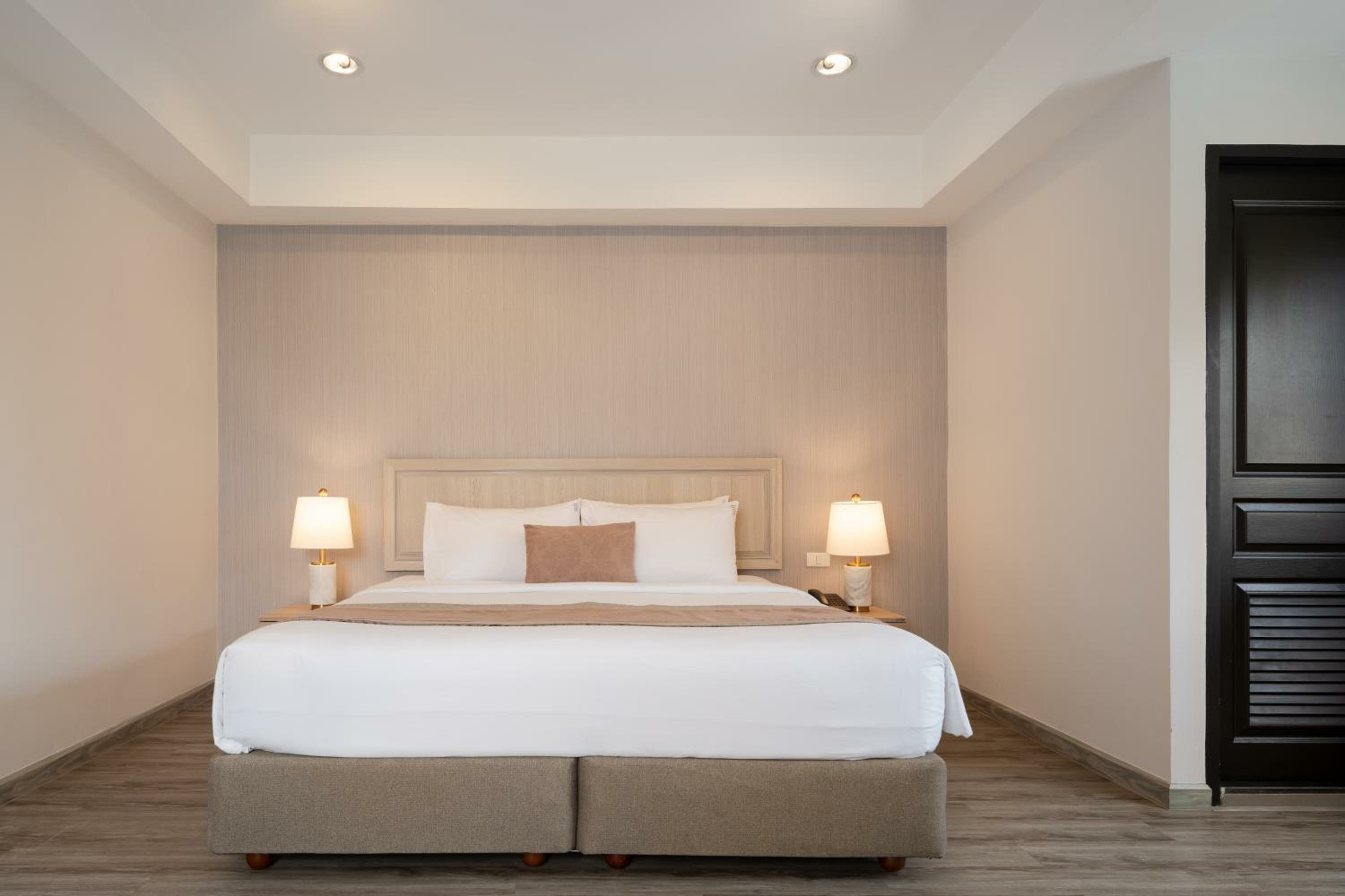 One-Bedroom Suite