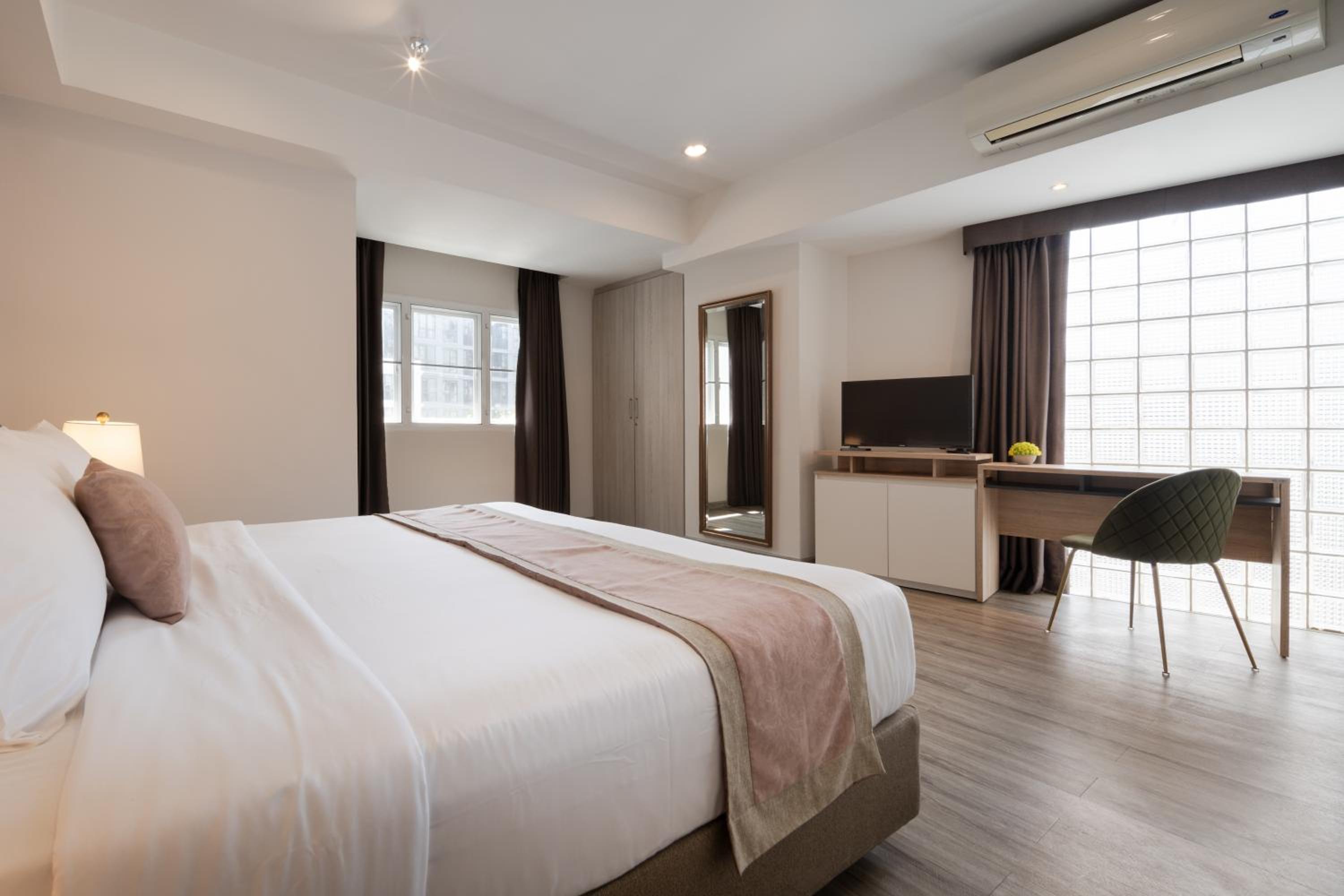 One-Bedroom Suite