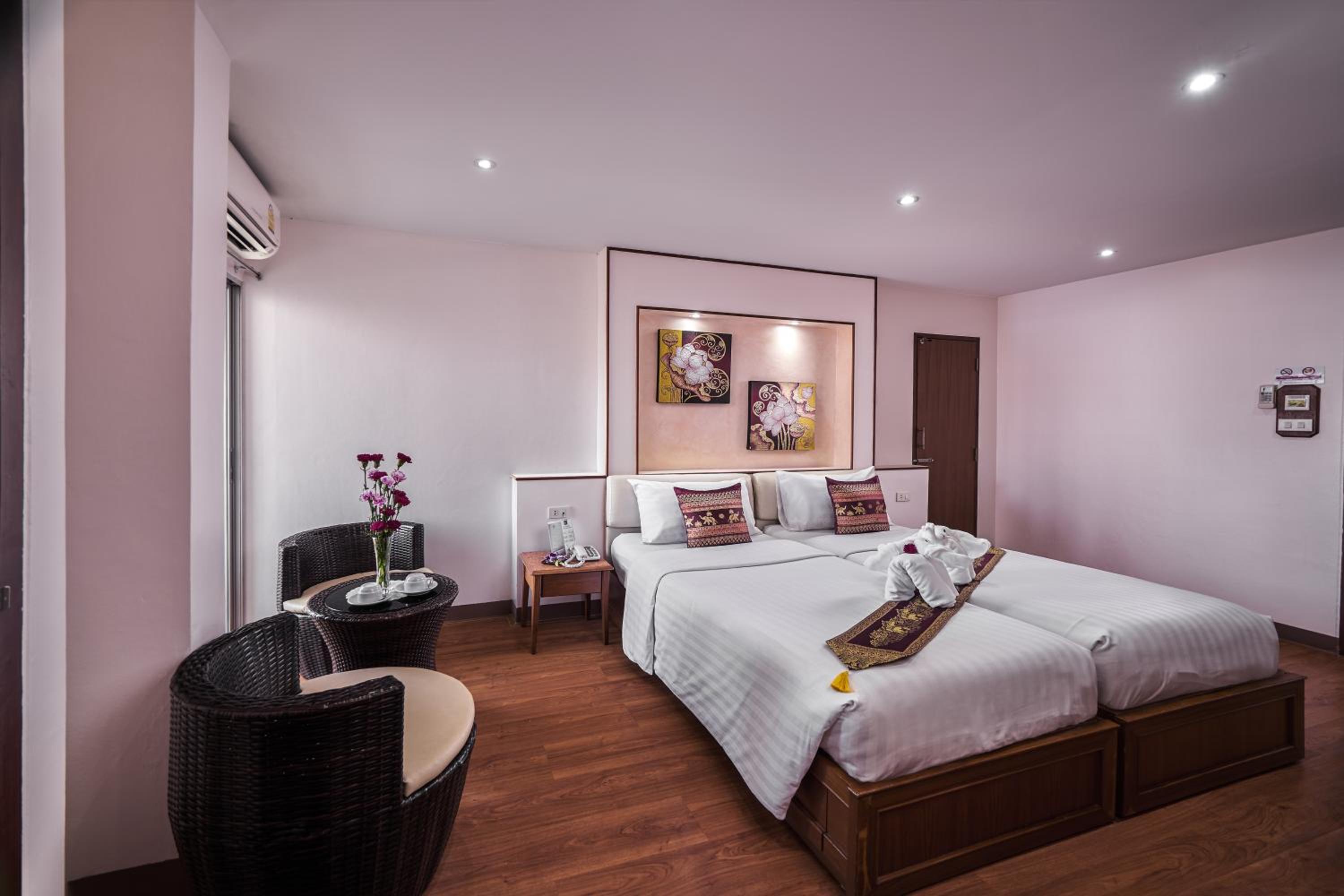 Deluxe Double or Twin Room