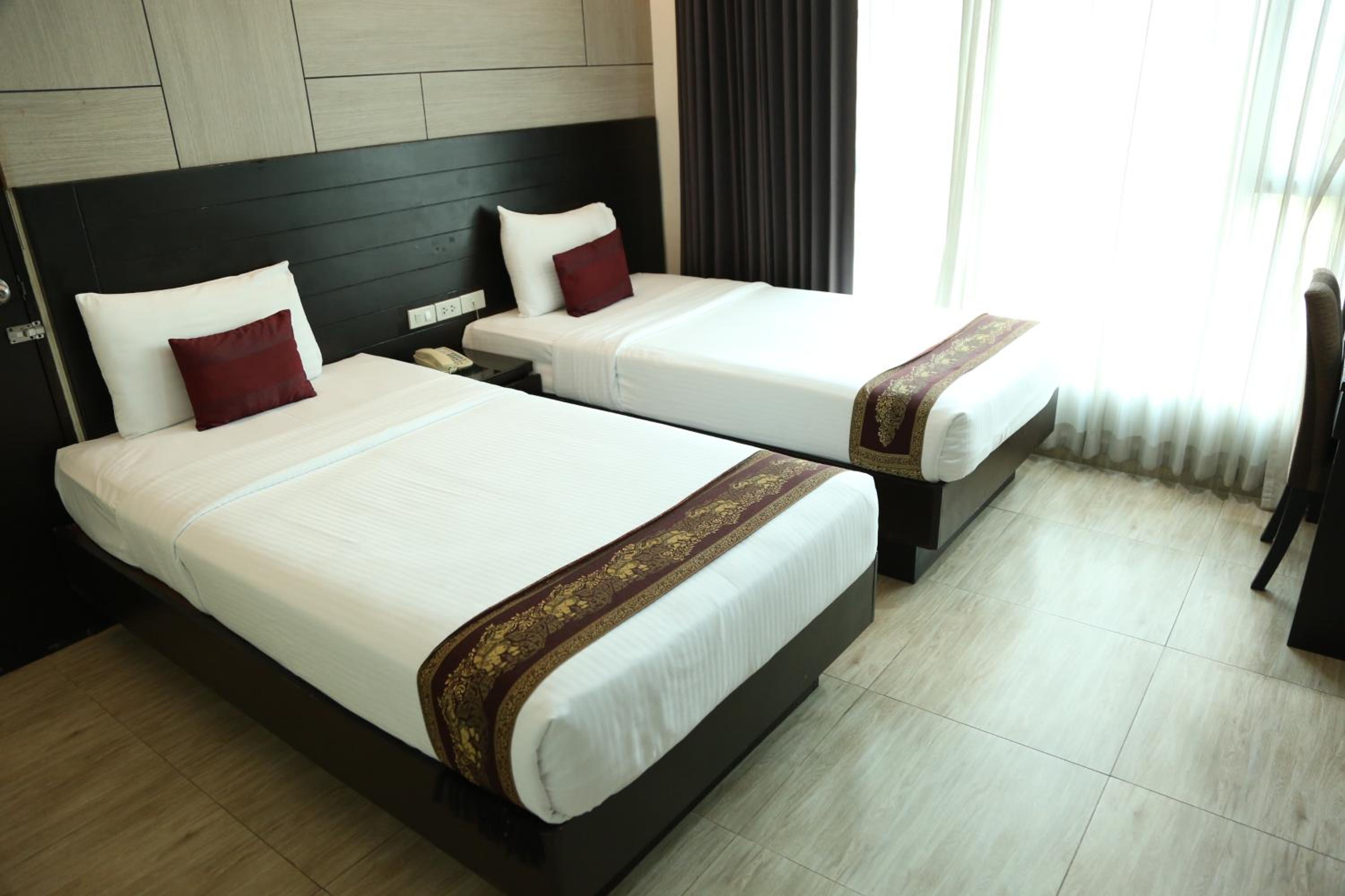 Deluxe Double or Twin Room