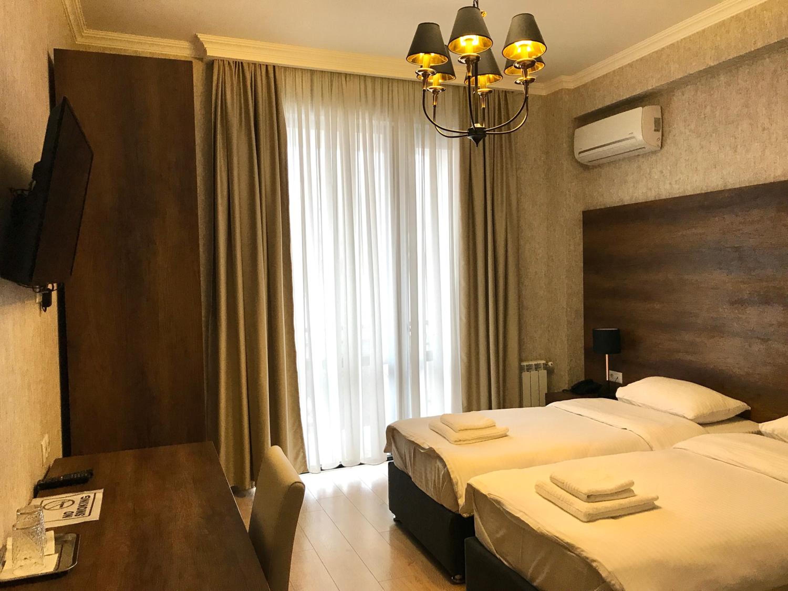 Deluxe Double or Twin Room with Balcony