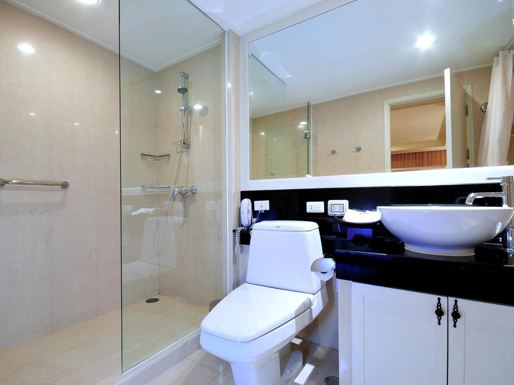 Two-Bedroom Deluxe Family Room