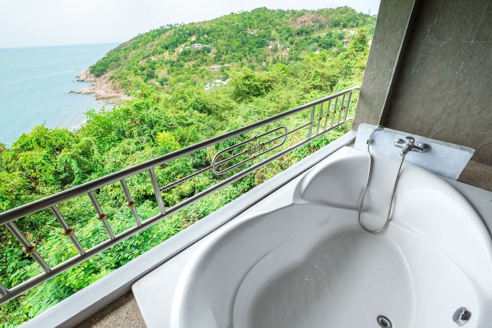 Duplex Sea View with Bathtub