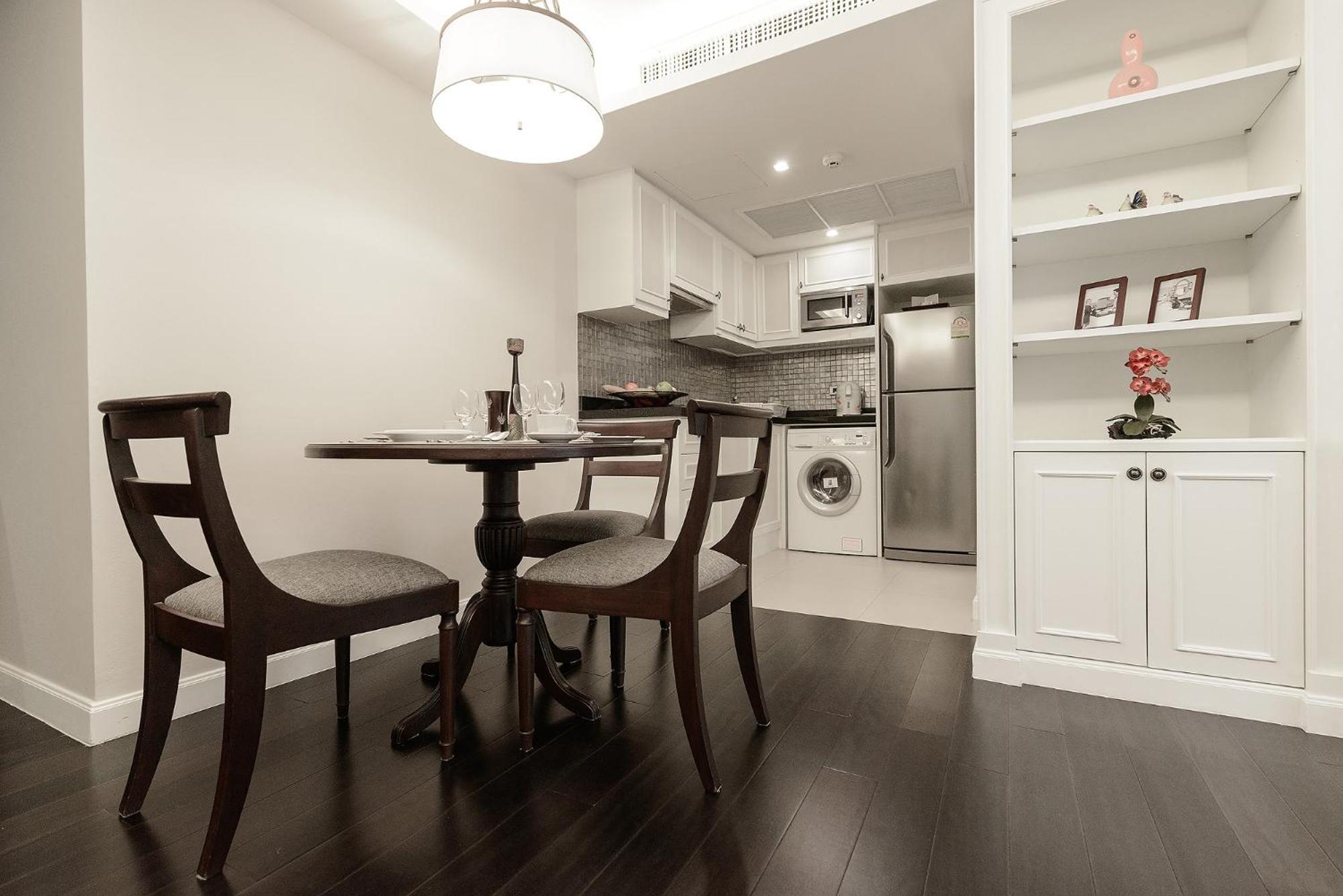 One-Bedroom Platinum Suite