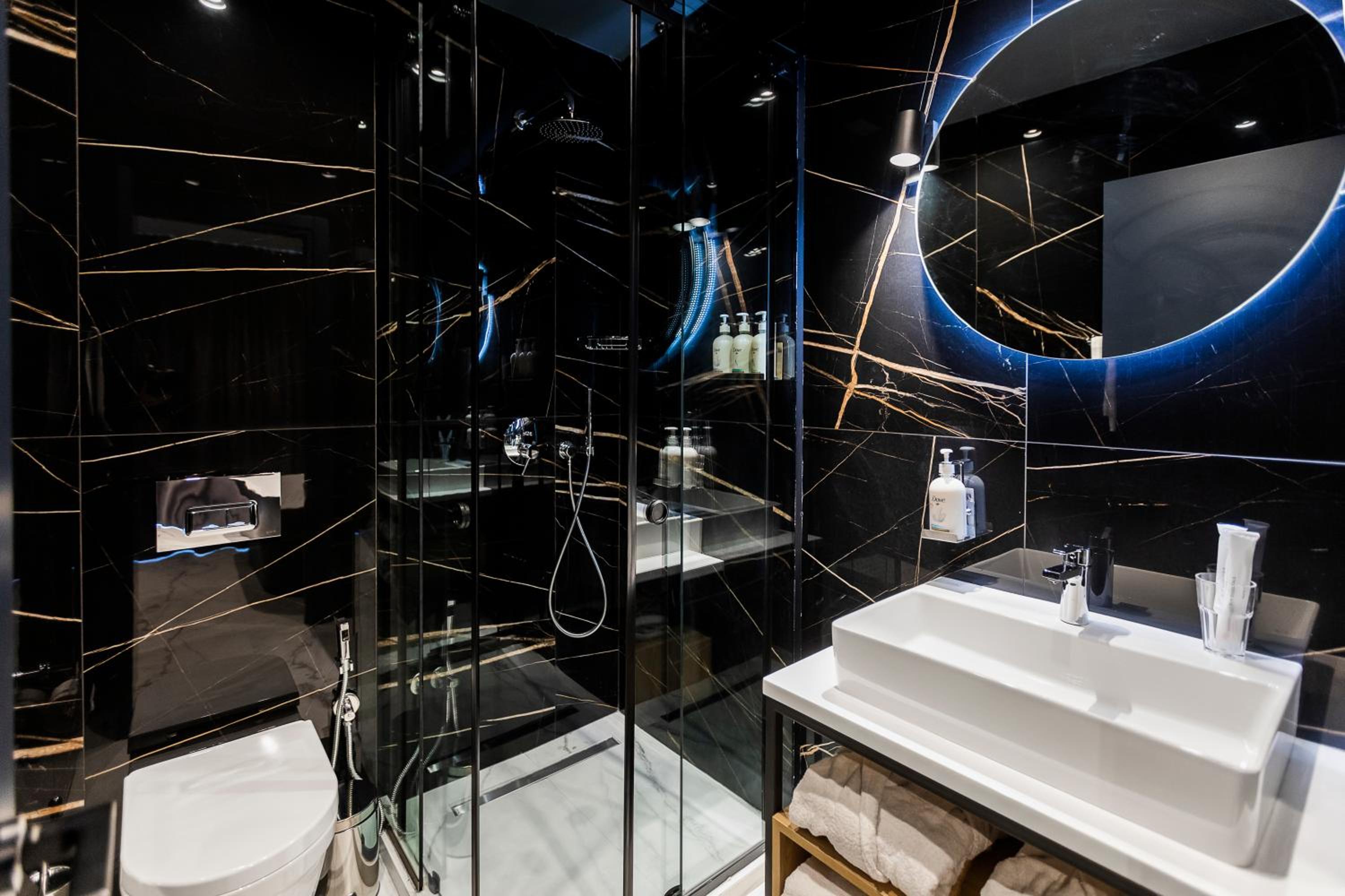 Deluxe Double Room with Bath