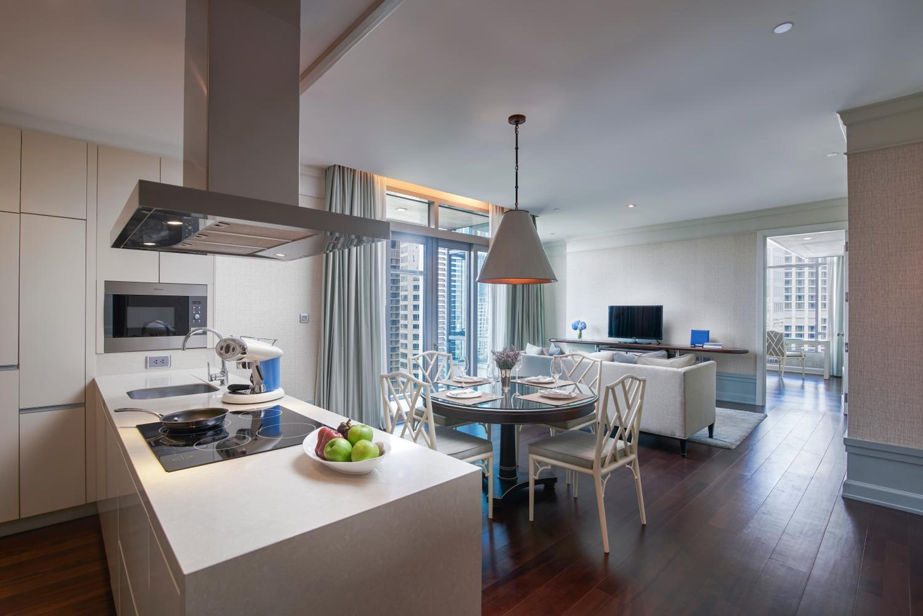 Two-Bedroom Suite King and Queen