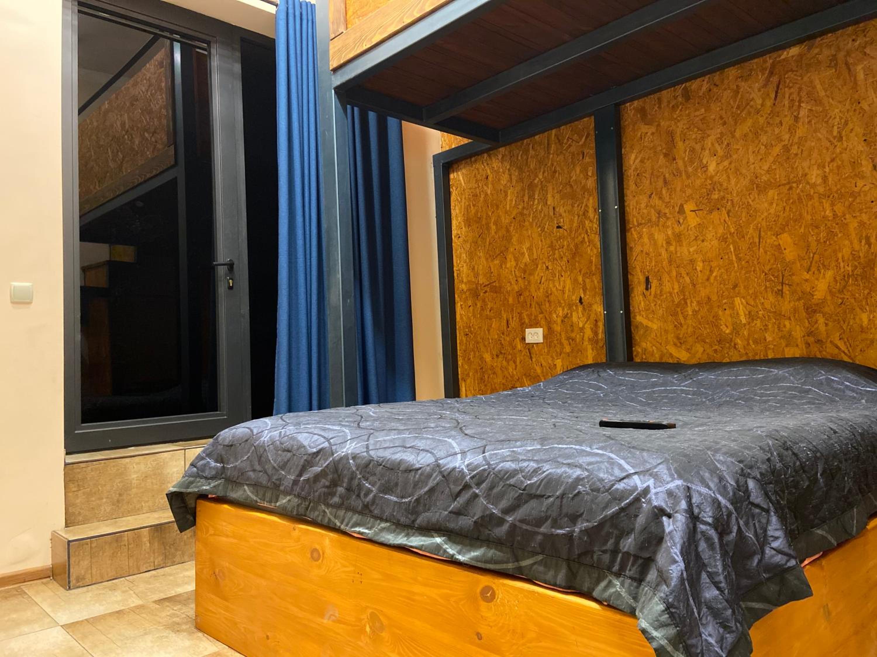 Deluxe Two-Bedroom Apartment with Garden View