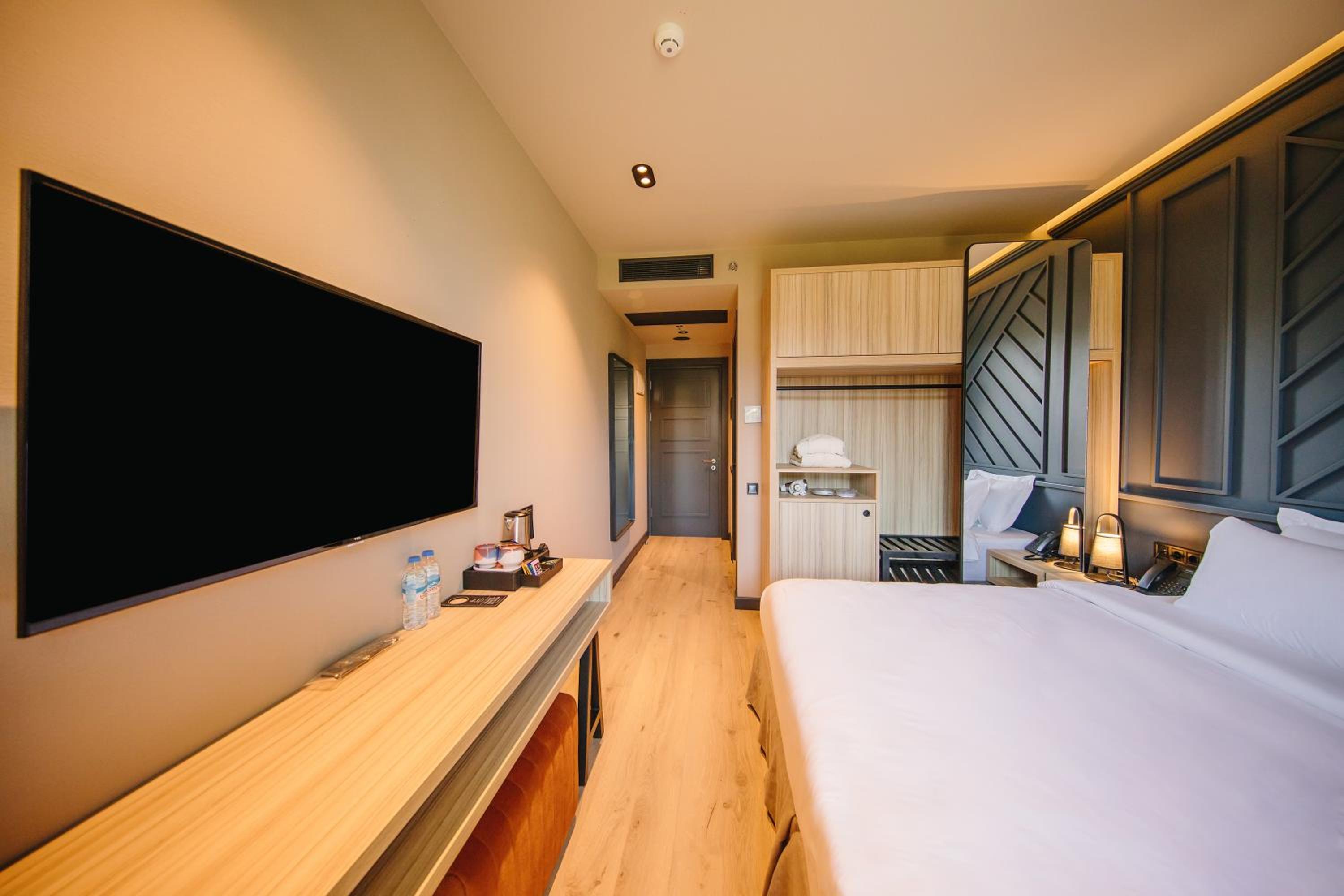 Standard Double or Twin Room with French Balcony