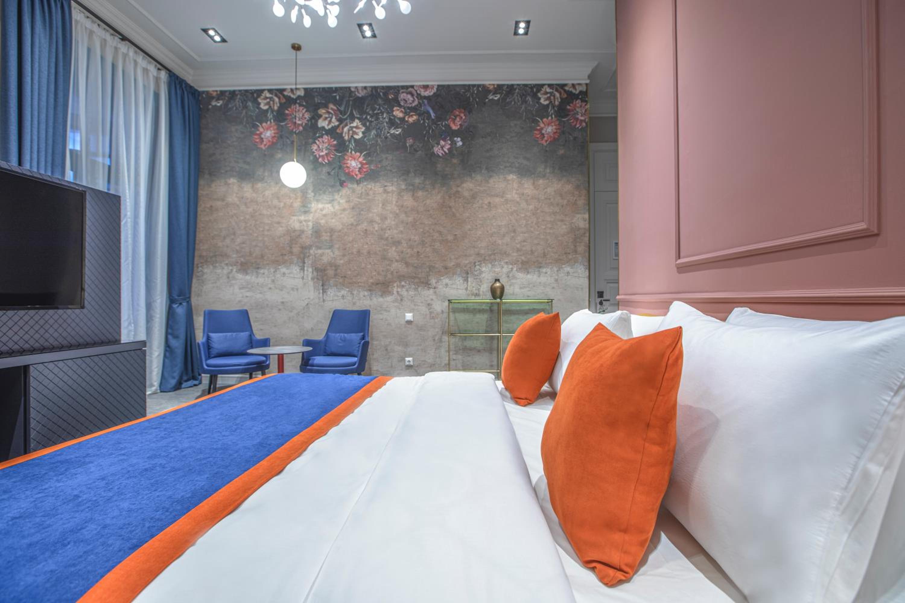 Superior Deluxe Double or Twin Room 