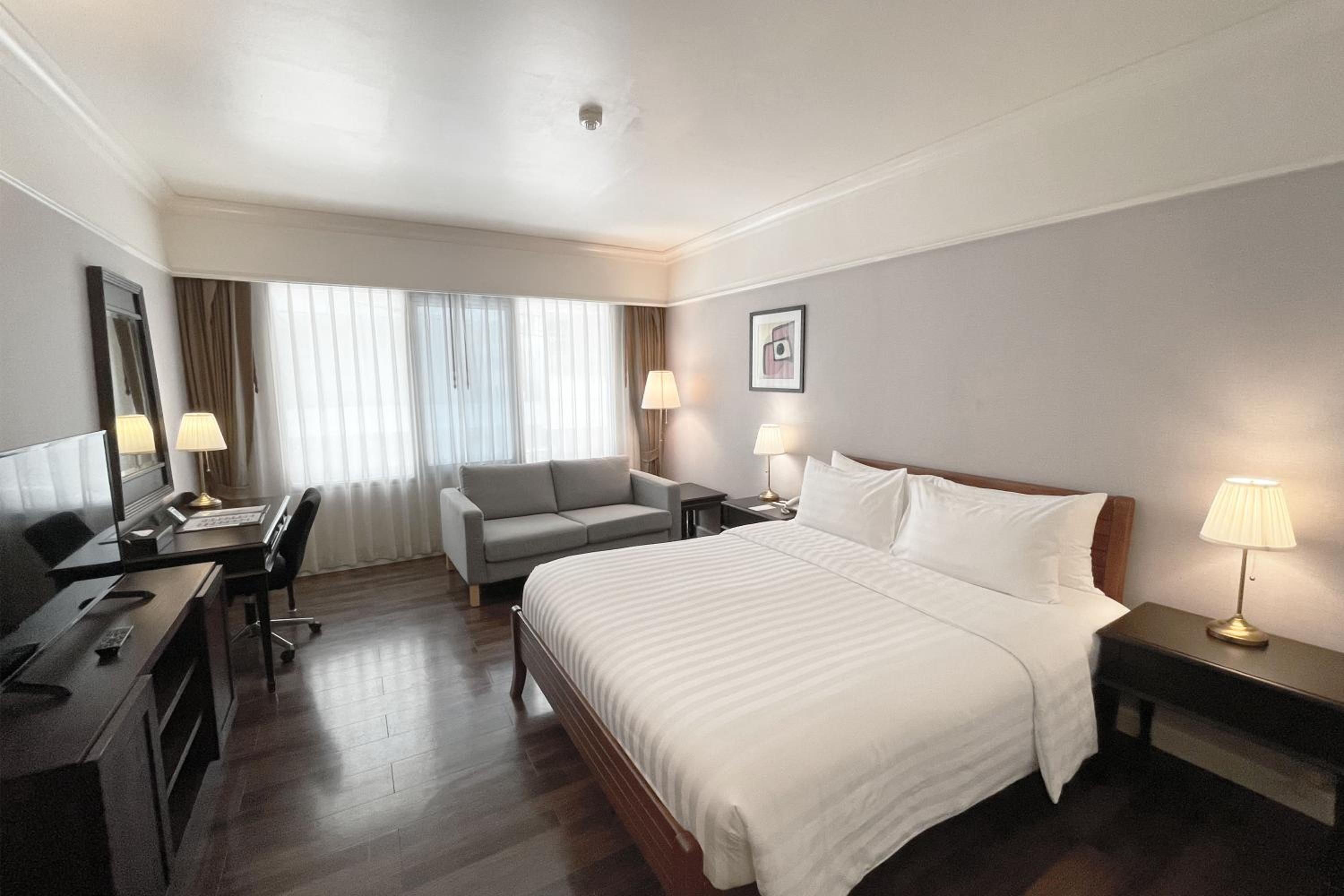 Deluxe Double or Twin Room