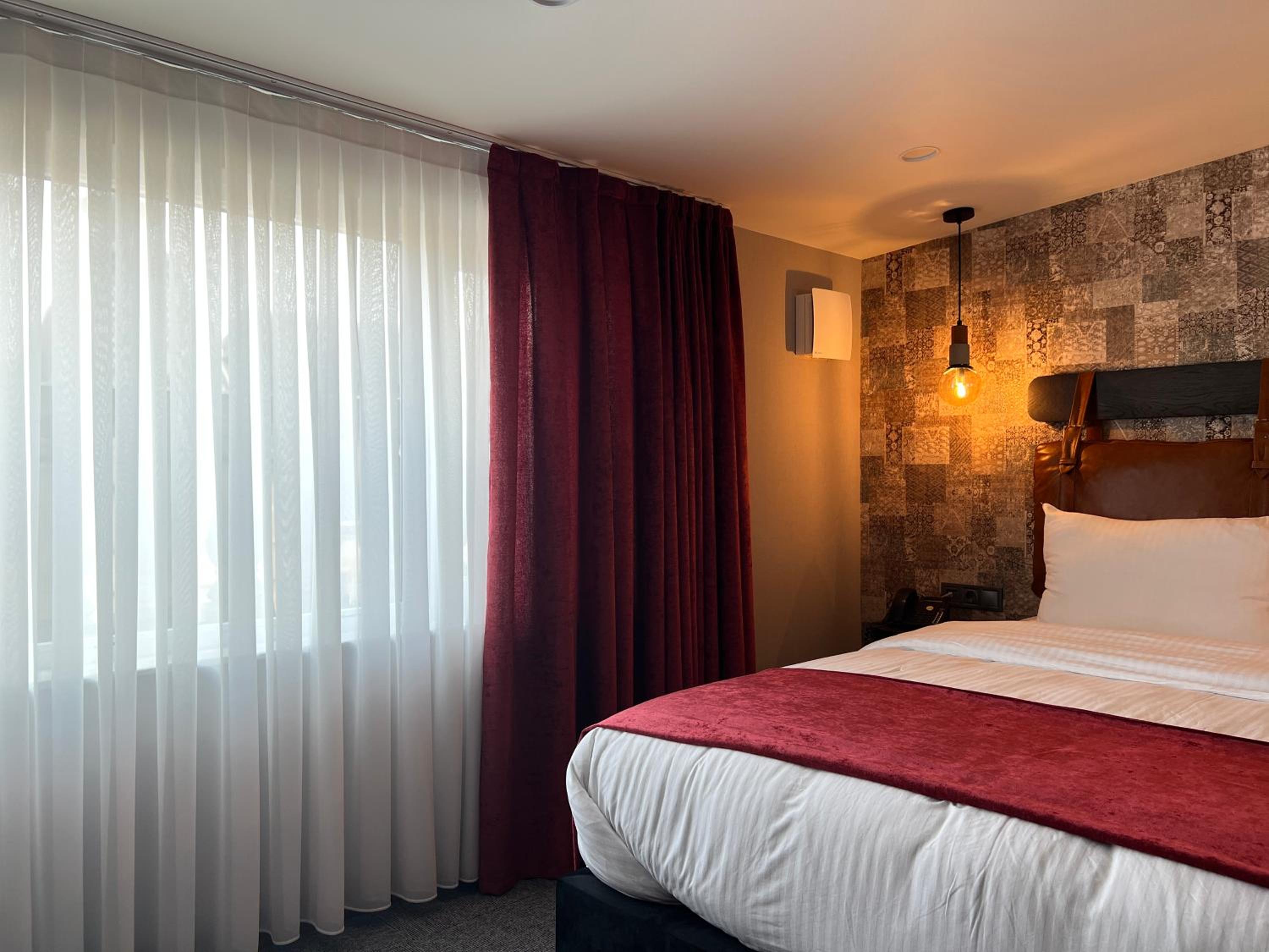 Double or Twin Room with City View