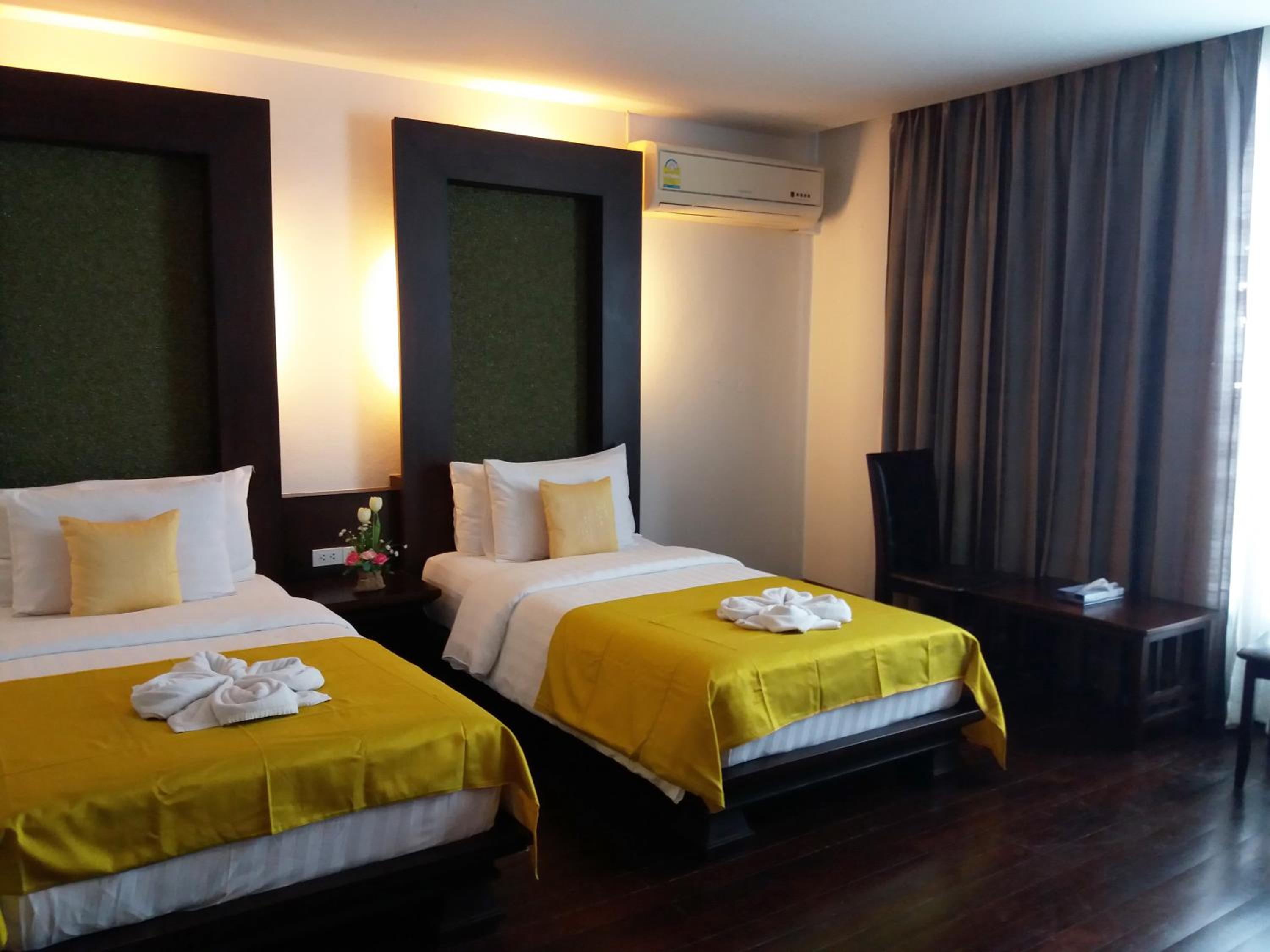 Deluxe Twin Room