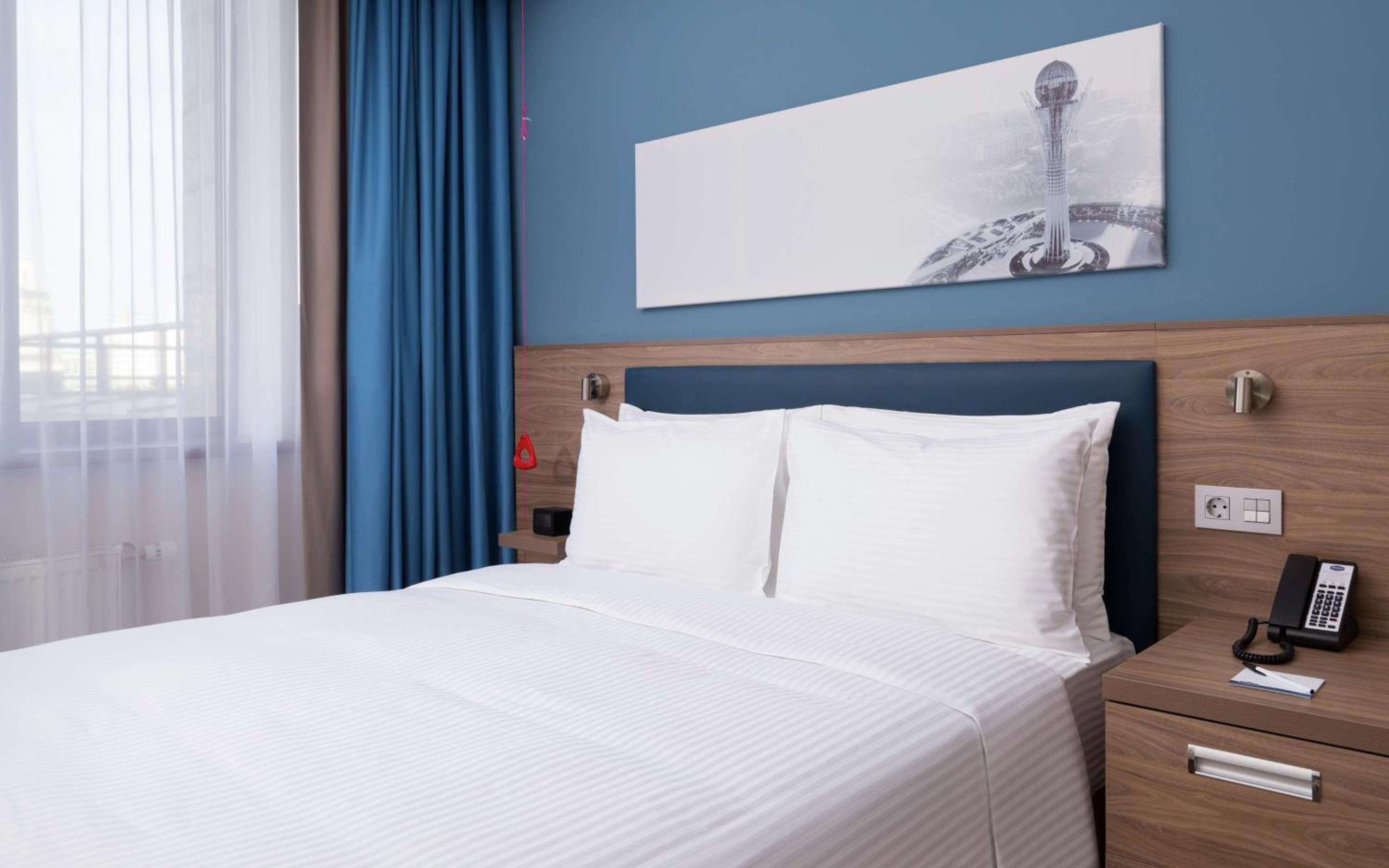 Queen Room - Mobility Access