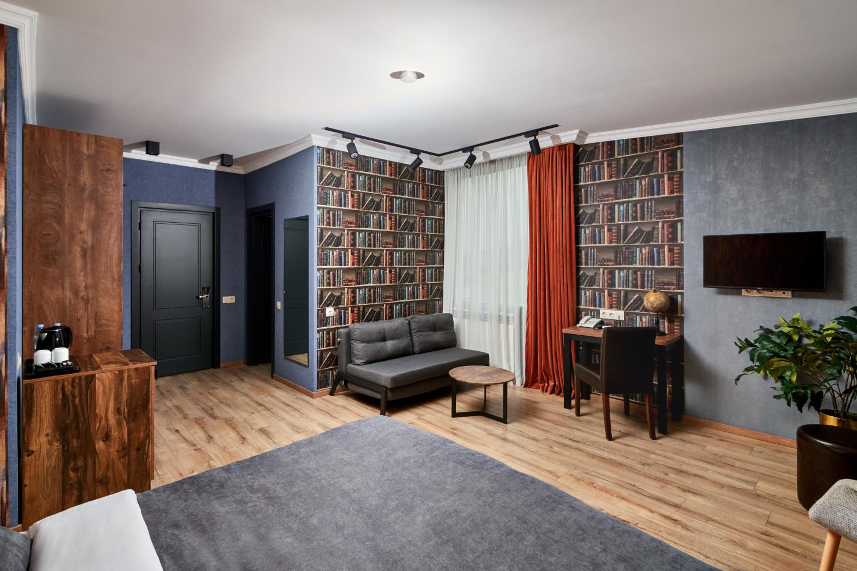 Double Room with Mountain View