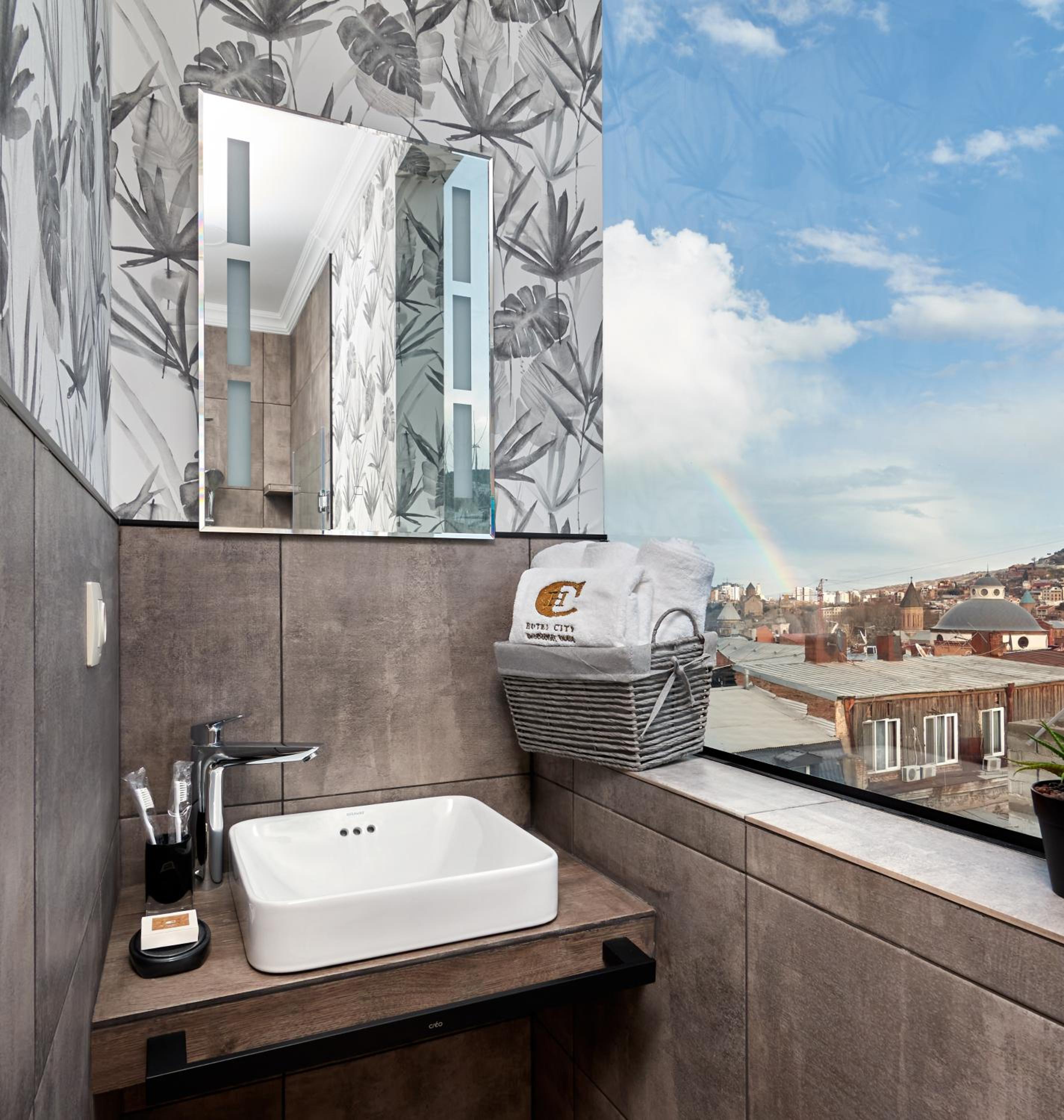 Double Room with Mountain View