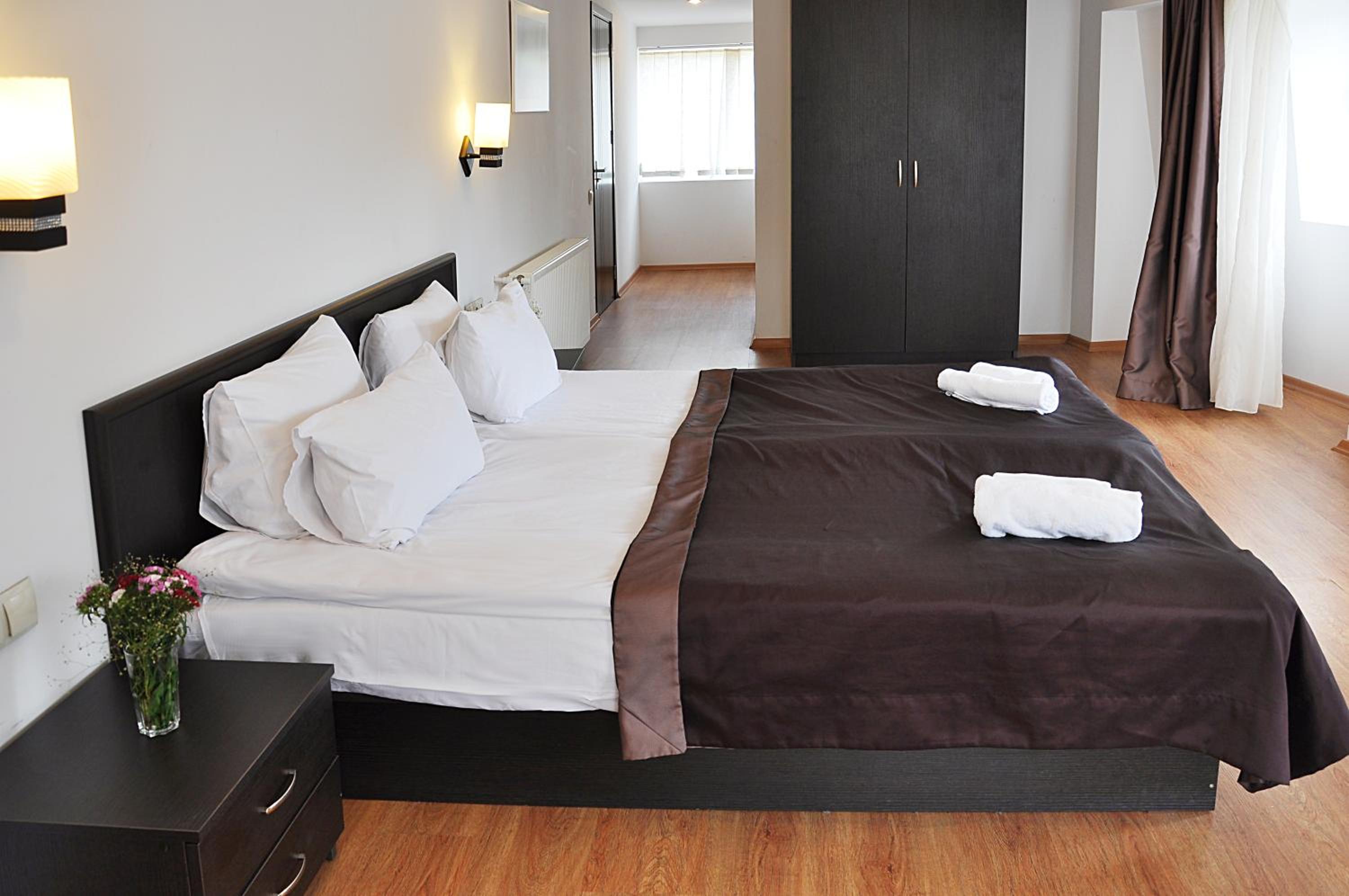 Comfort Double or Twin Room with Panoramic City View