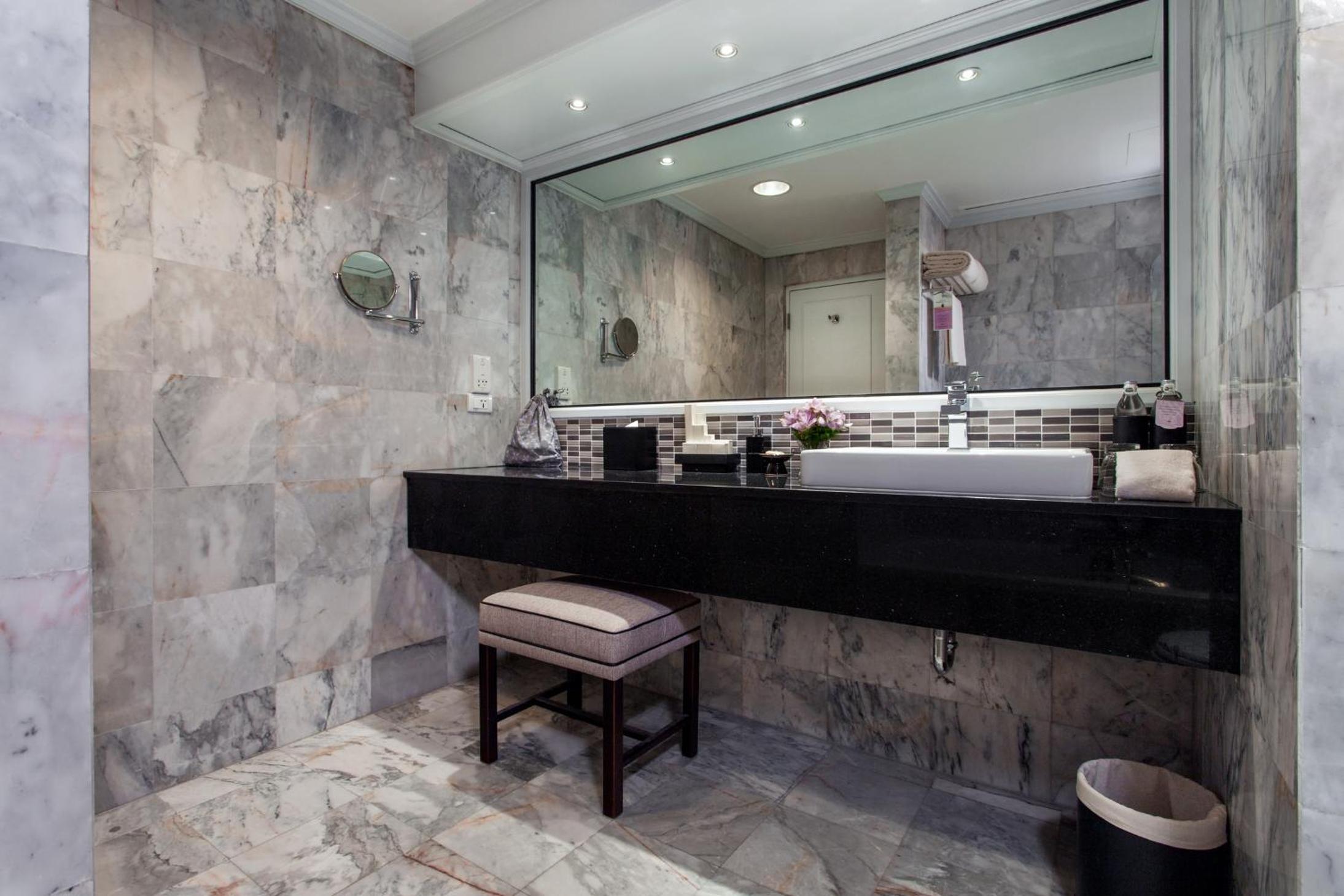 Premier King Room