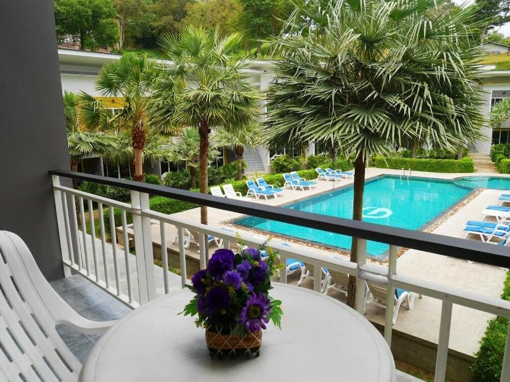 Superior Double Room, Pool View