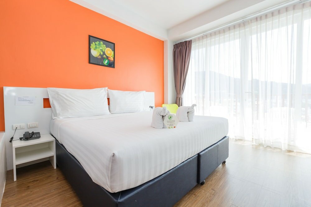 Deluxe Room, Pool View