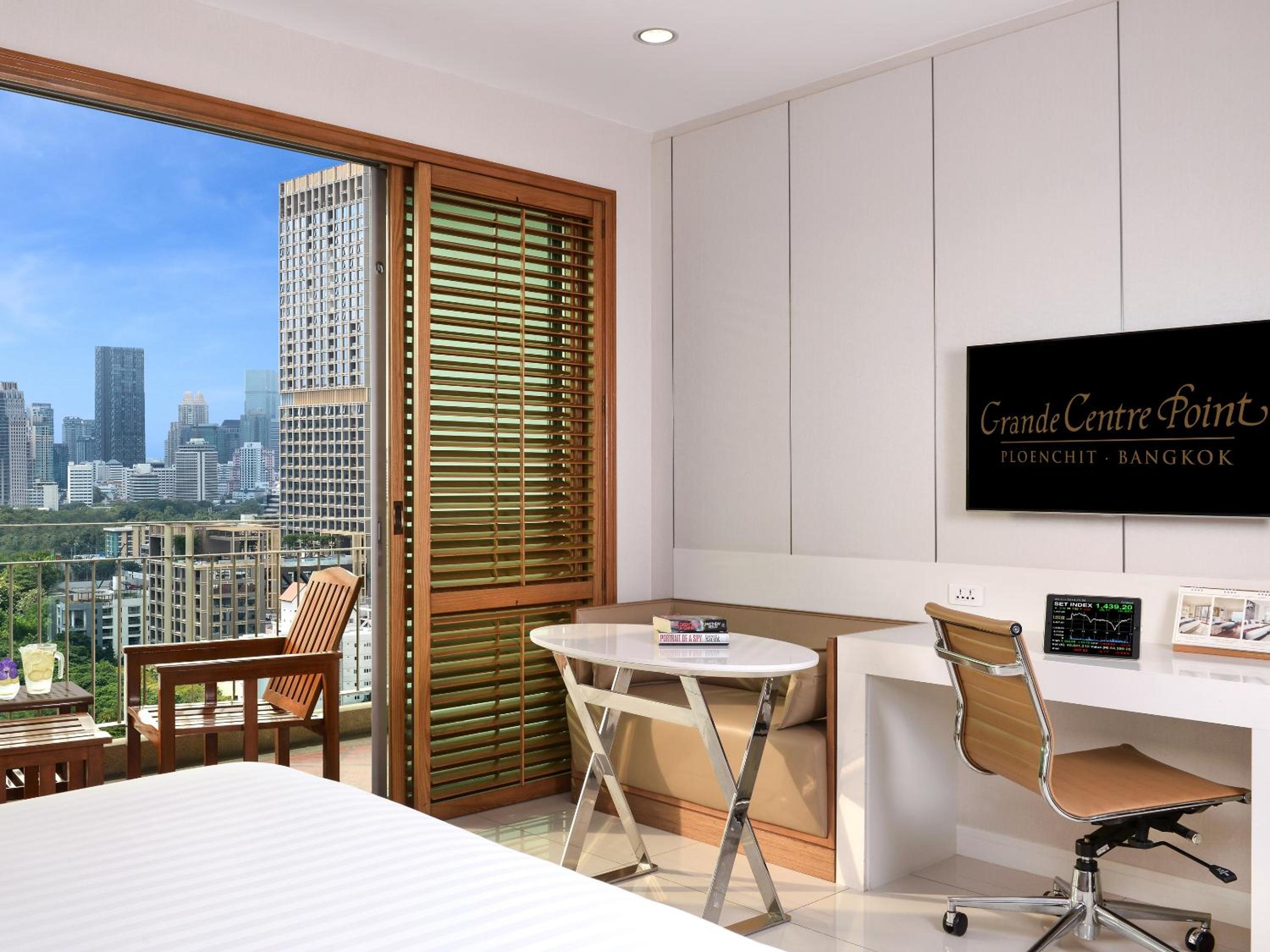 Superior Balcony