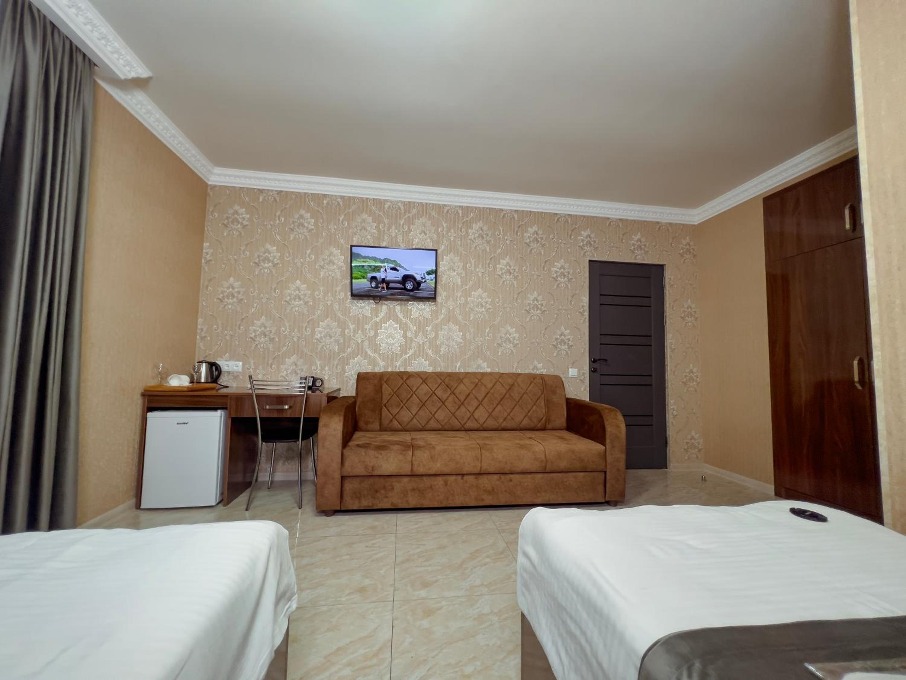 Deluxe Double or Twin Room
