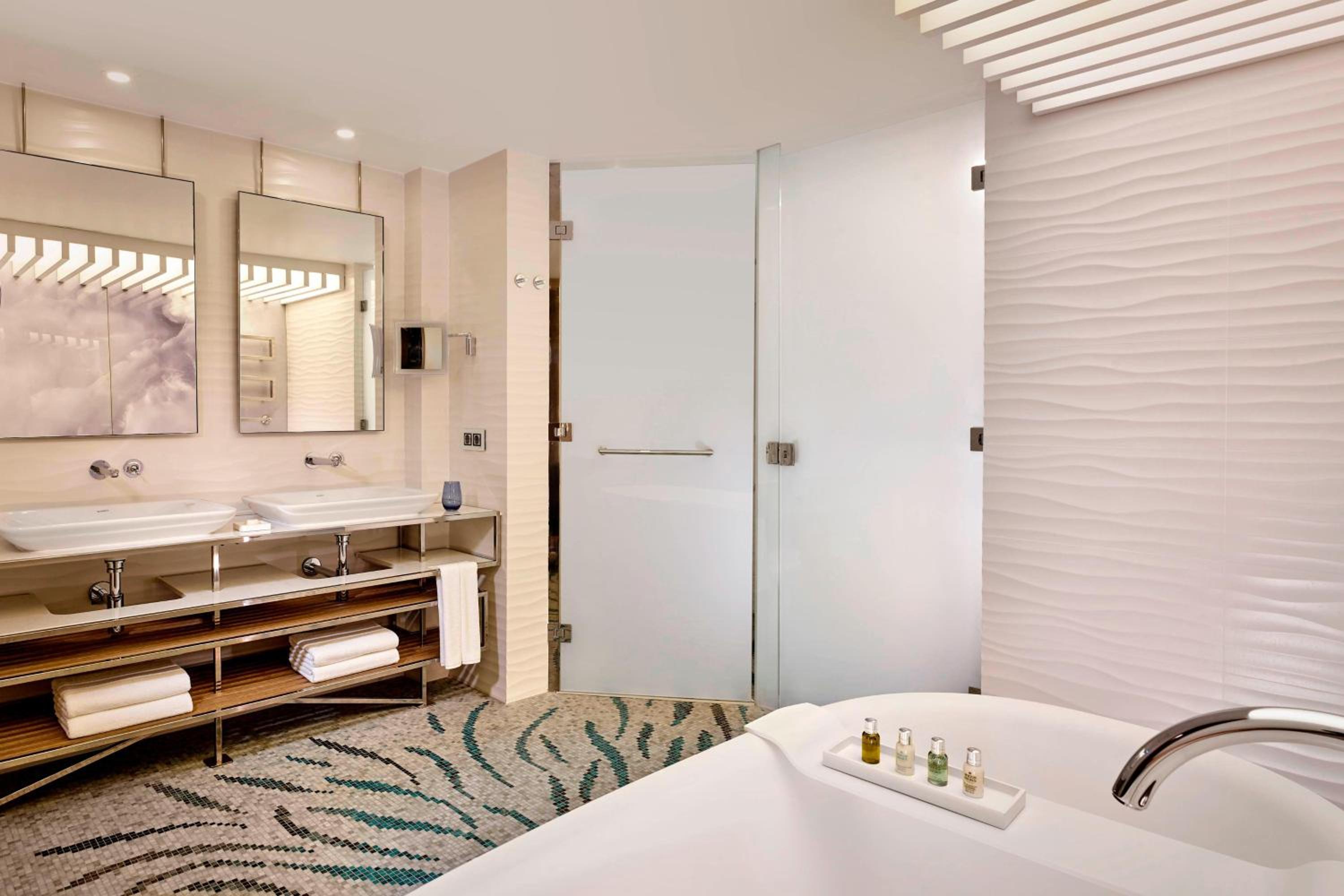 Family Suite, 2 Bedroom Suite, Sea view, Balcony