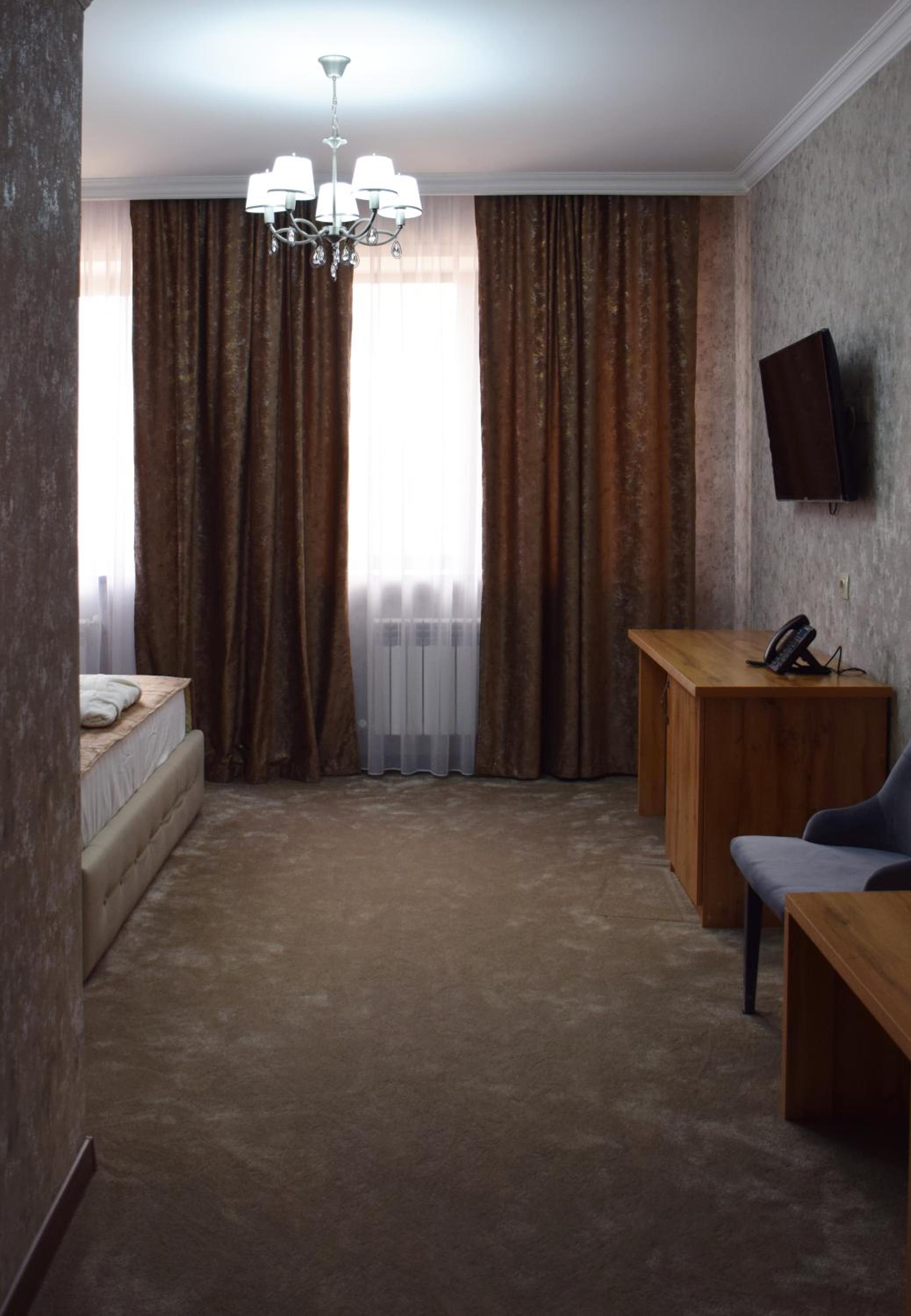 Large Double Room