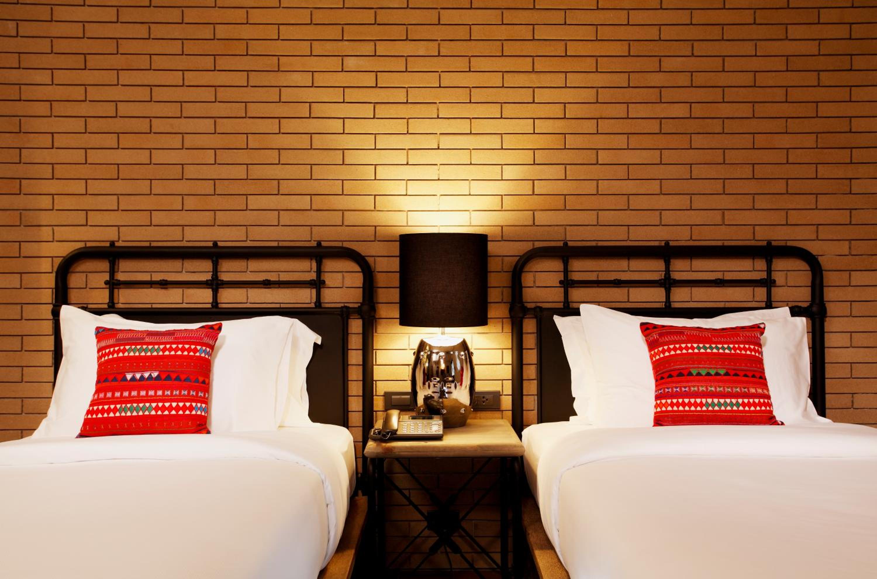 Deluxe Twin Room - Non-Smoking