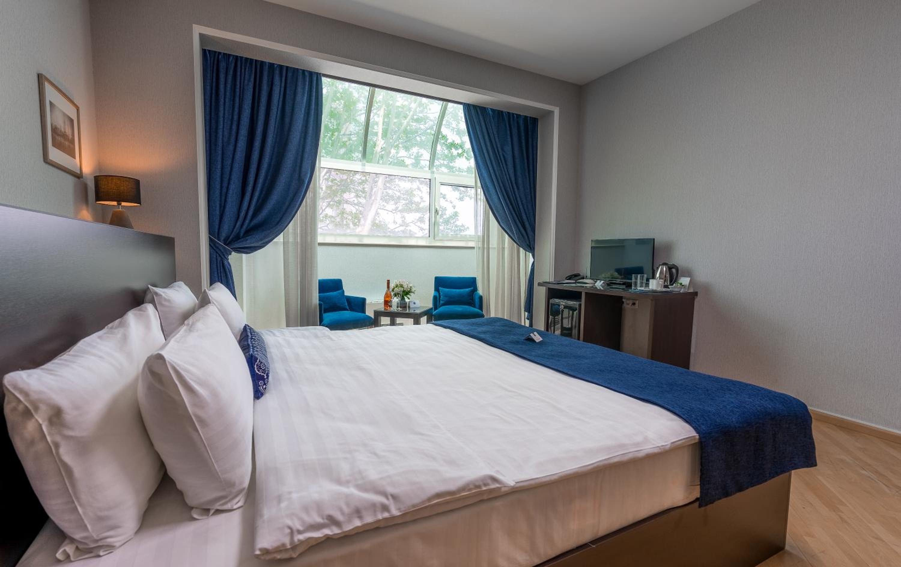 Superior Family Room