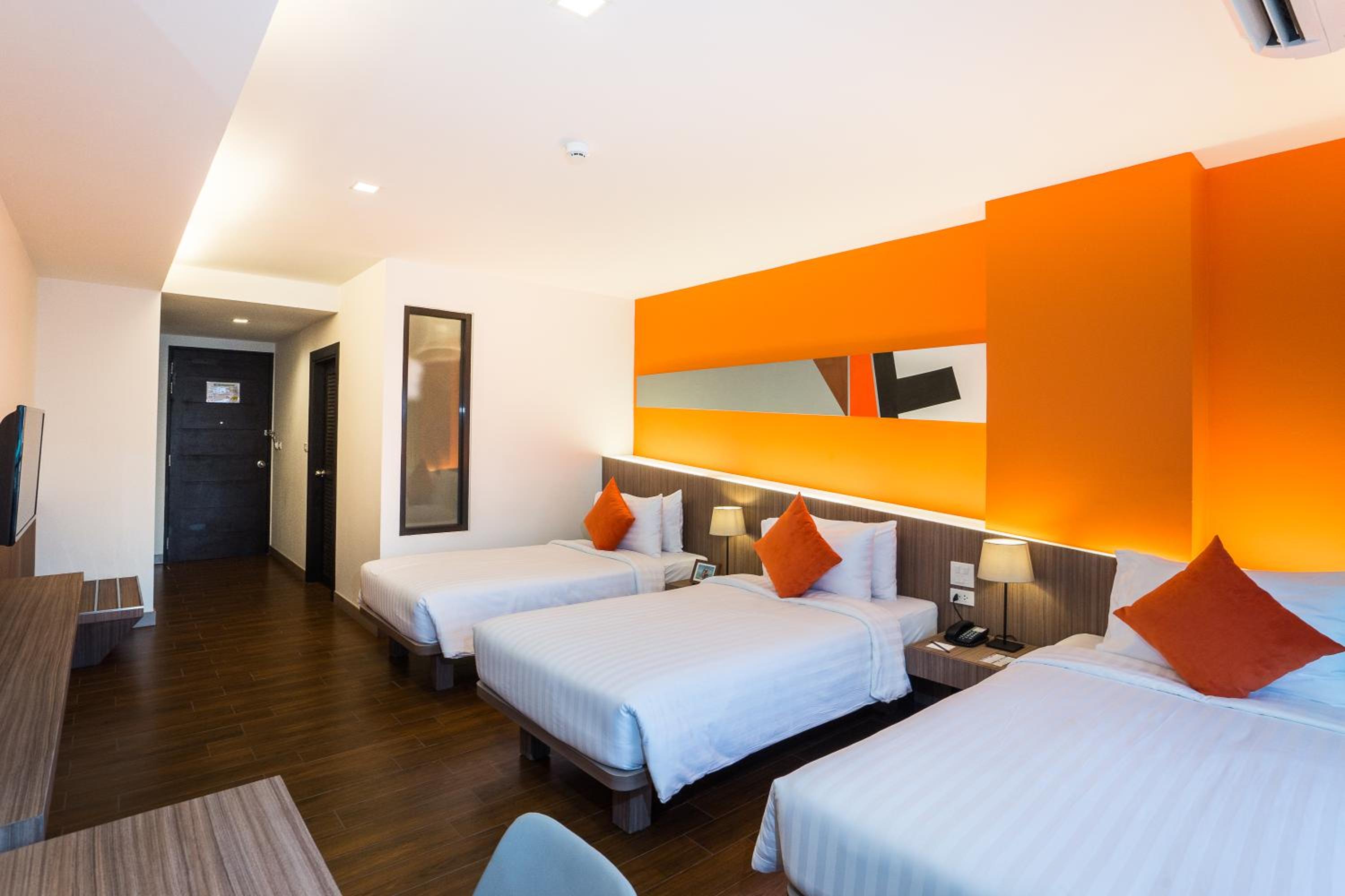 Deluxe Premier Triple Room