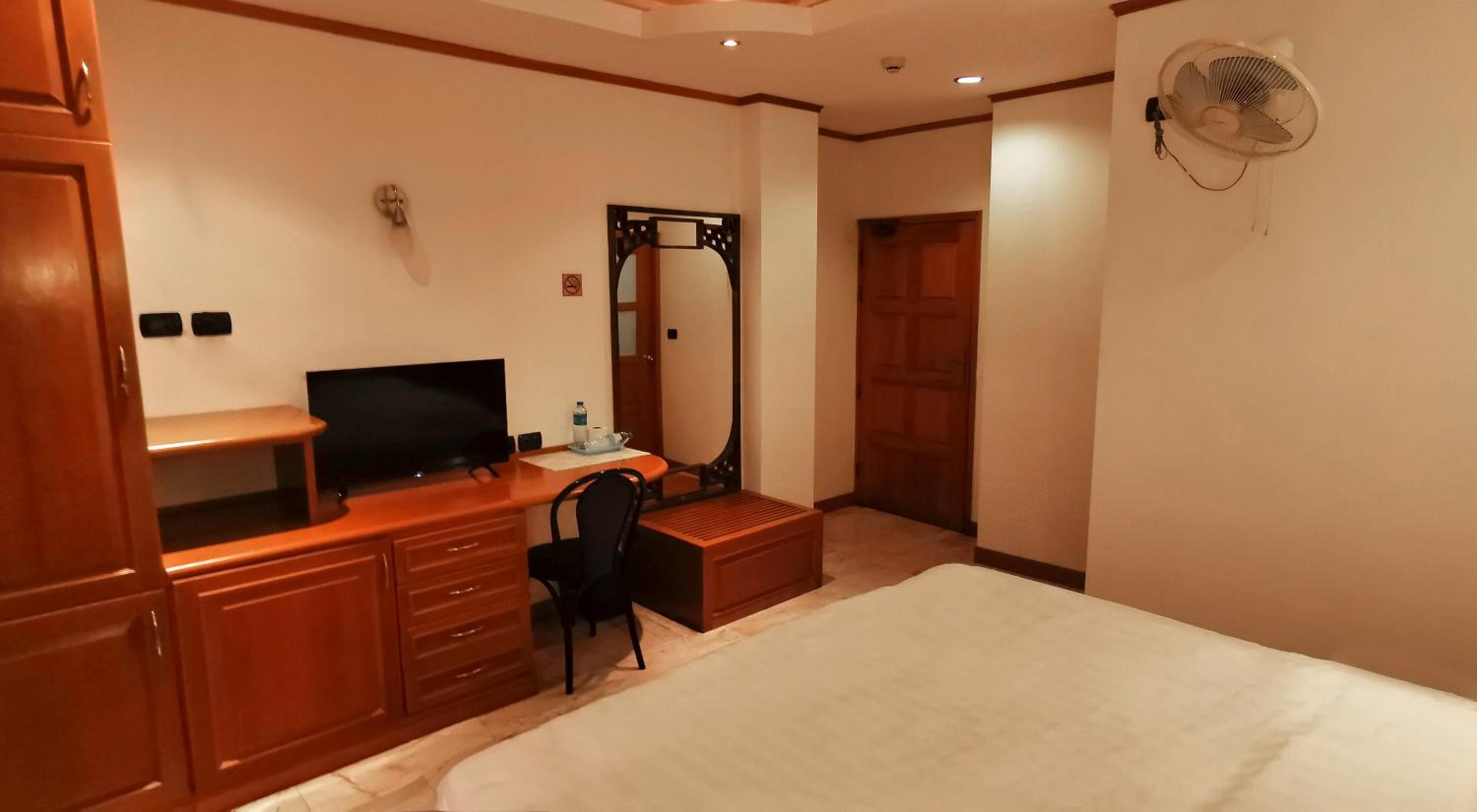 Superior Studio