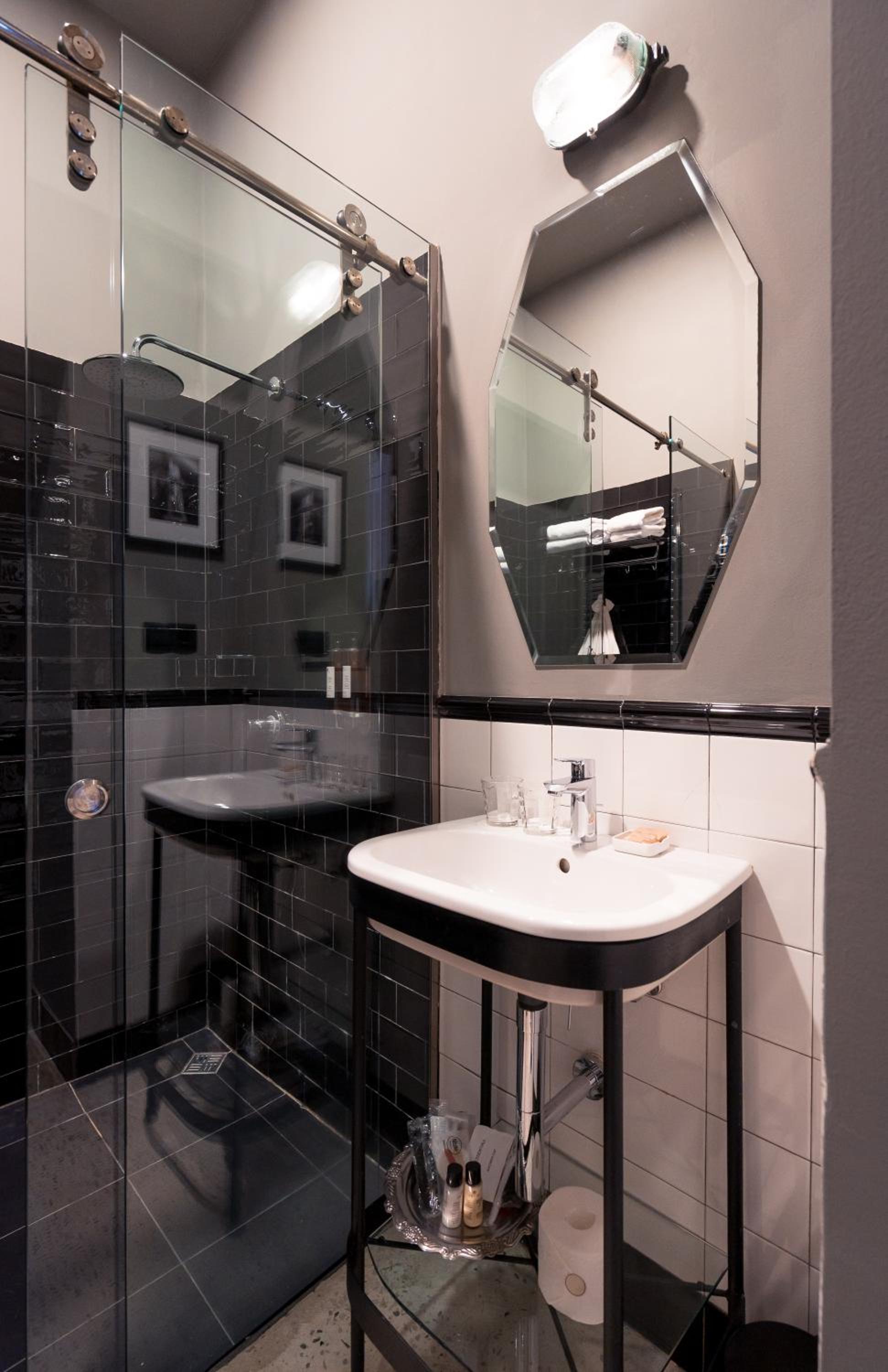 Luxury Suite with Kitchenette