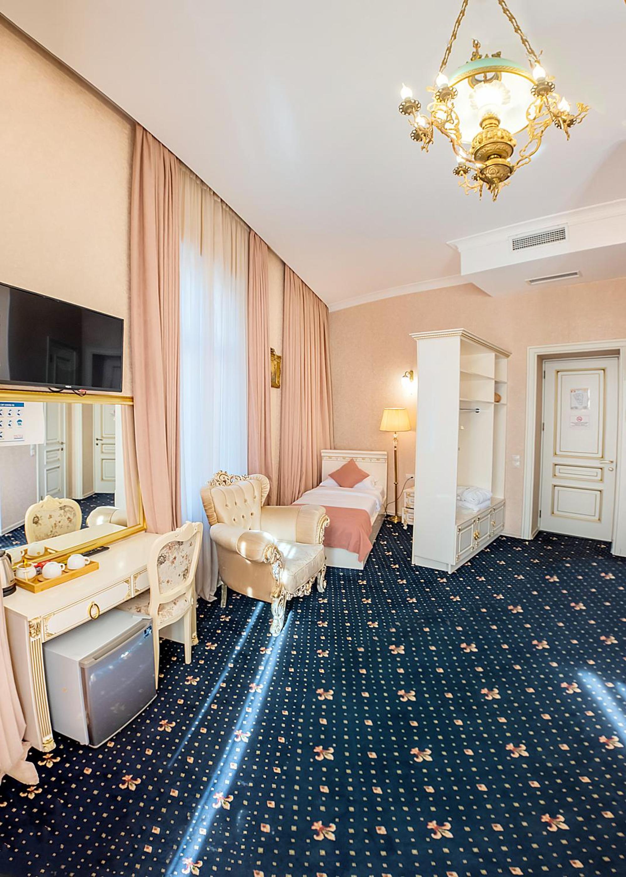 King Room with Balcony