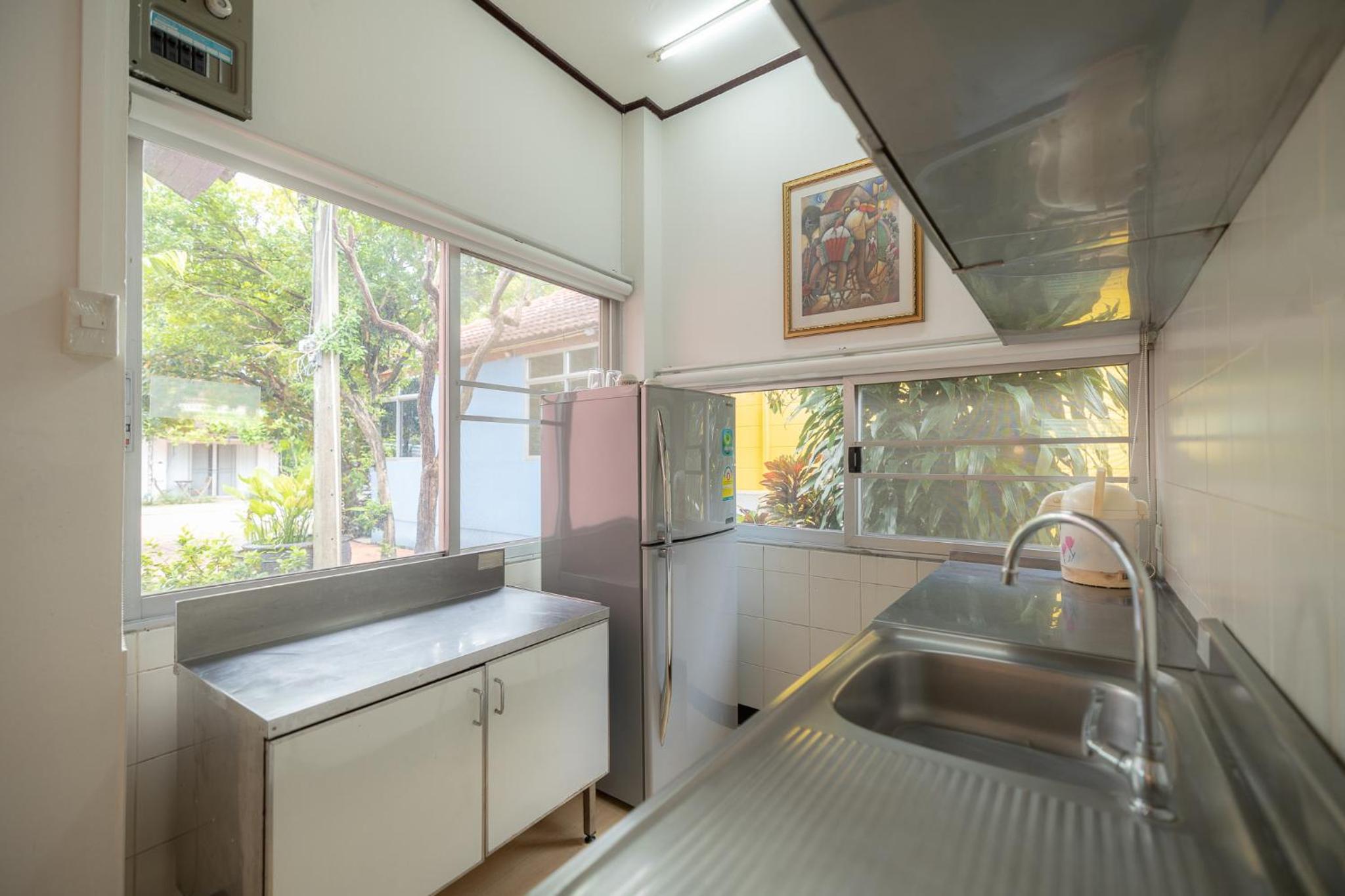 Bungalow with Garden View